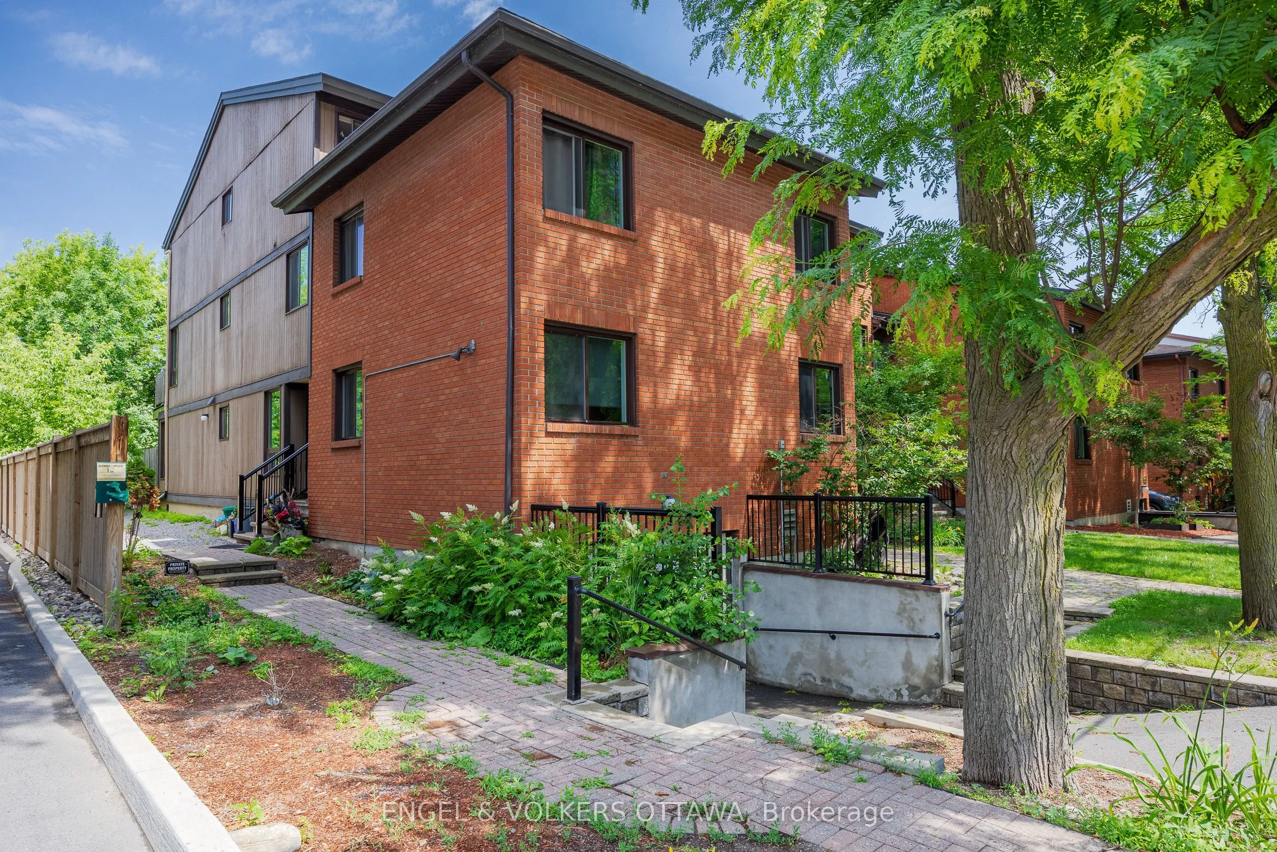 35 Robinson Avenue #B