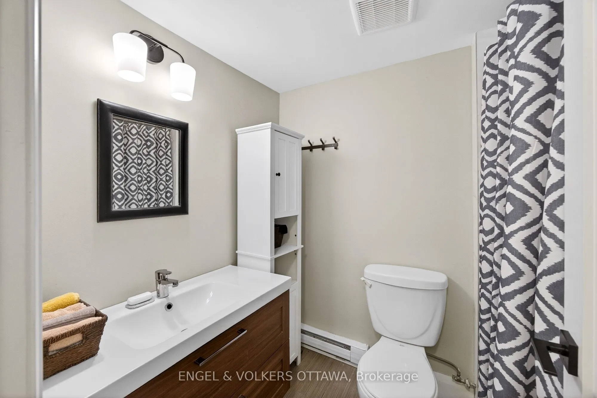 35 Robinson Avenue #B