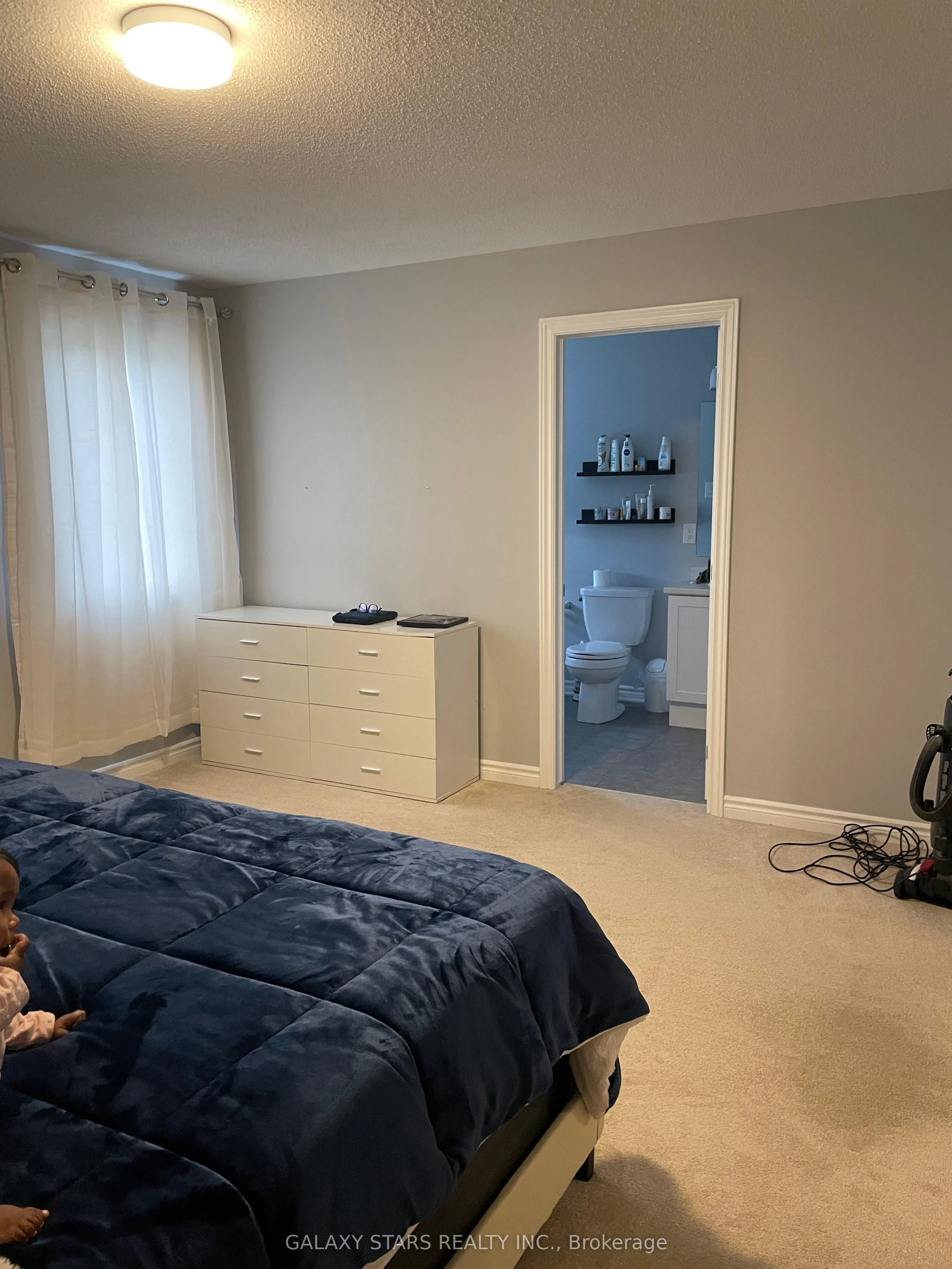 327 Aphelion Crescent