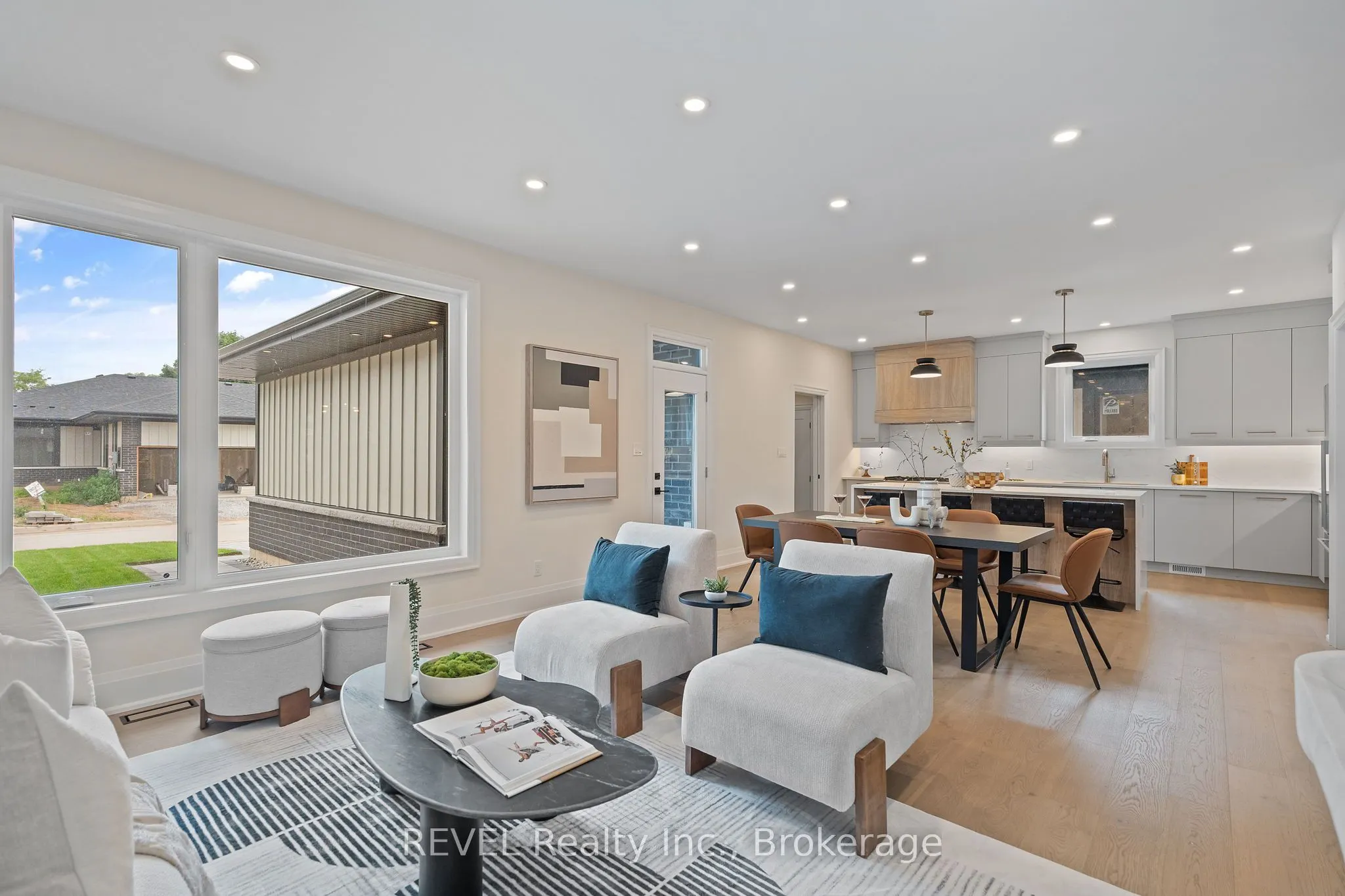 11 Accursi Crescent