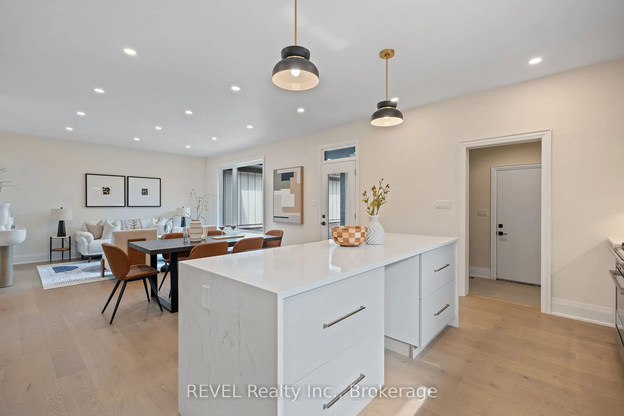11 Accursi Crescent