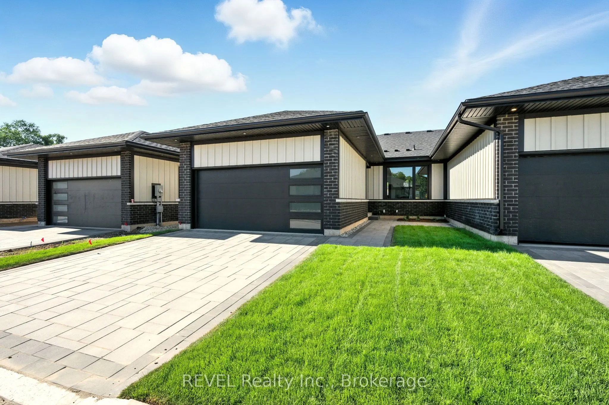 11 Accursi Crescent