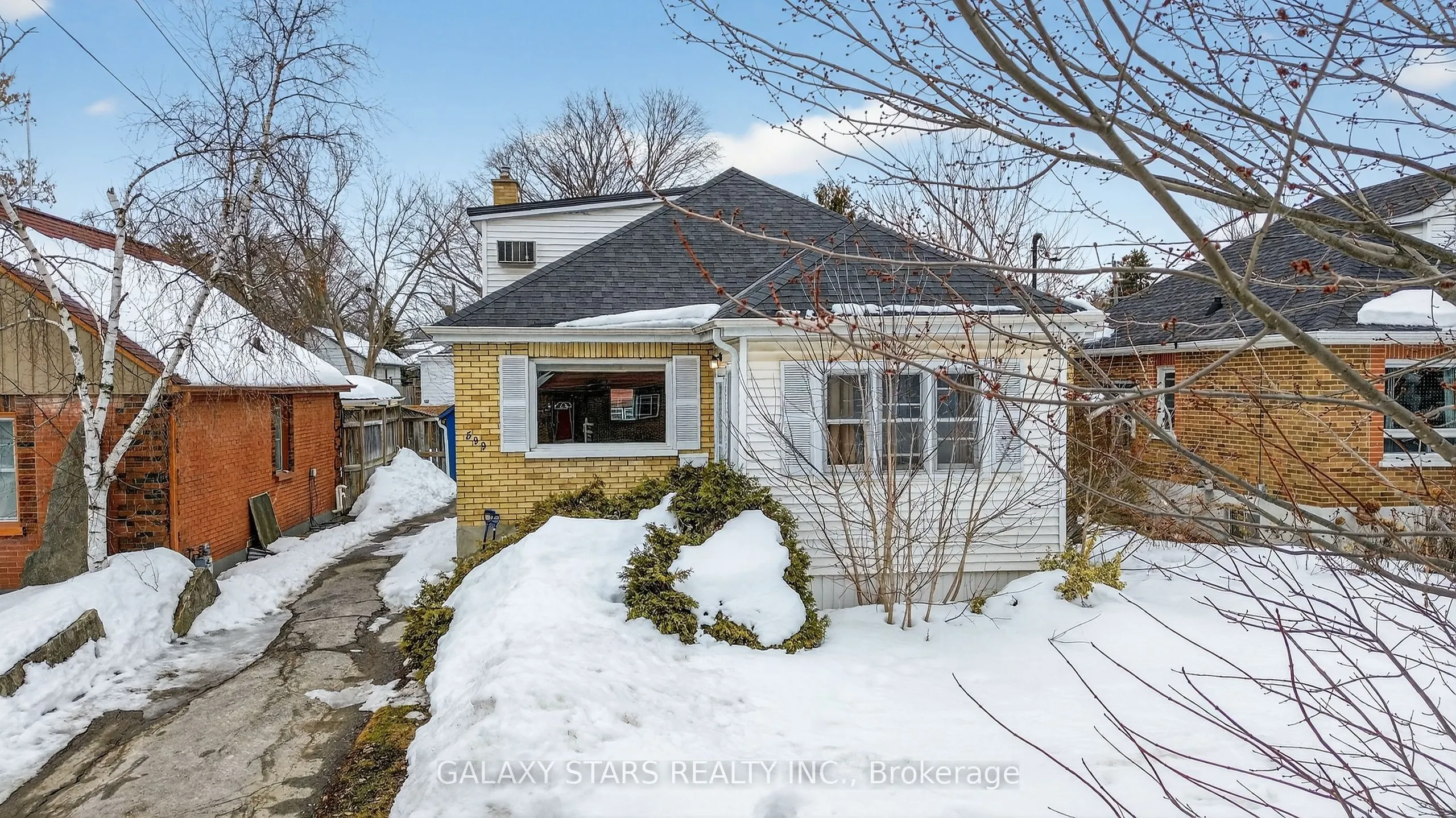 599 Donegal Street
