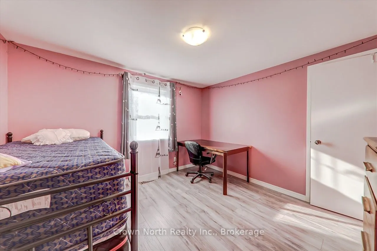 60 Pochon Avenue
