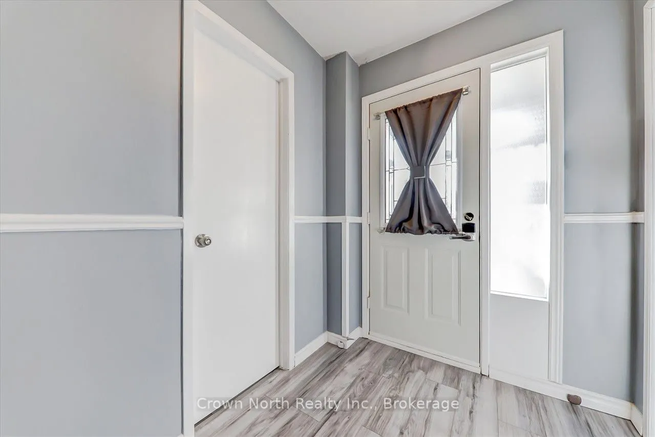 60 Pochon Avenue