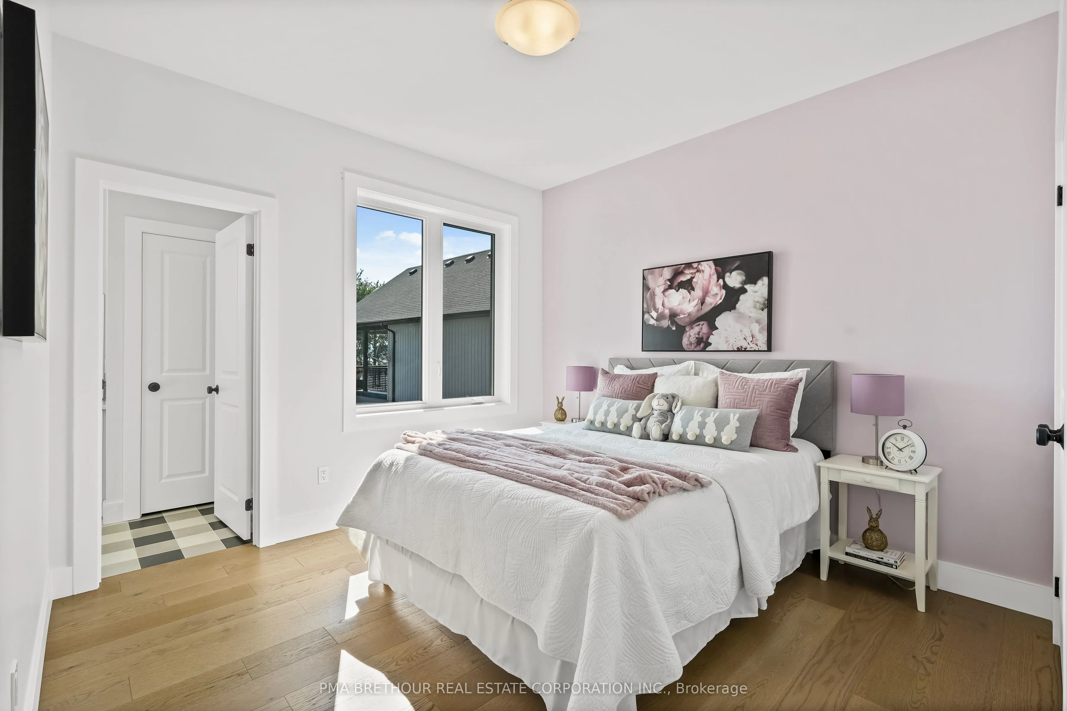 48 Pleasant View Crescent