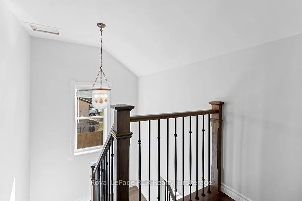 144 LOUCKS Lane