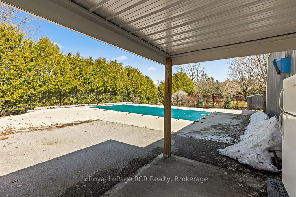 144 LOUCKS Lane