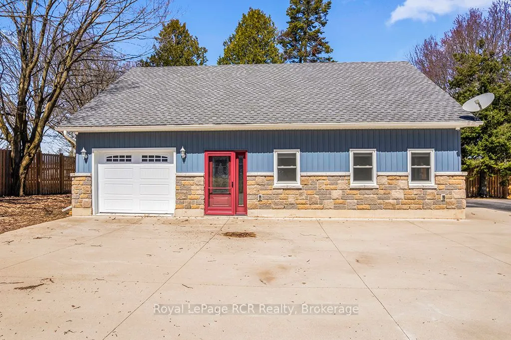 144 LOUCKS Lane