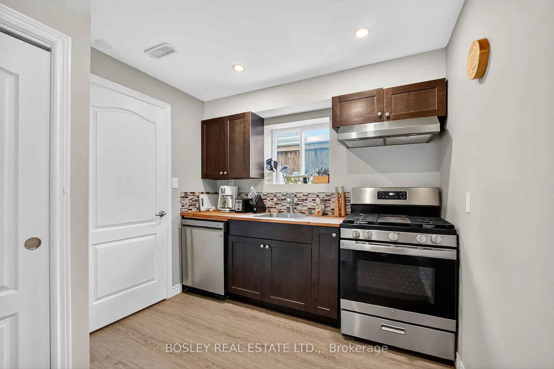 3563 Dominion Road