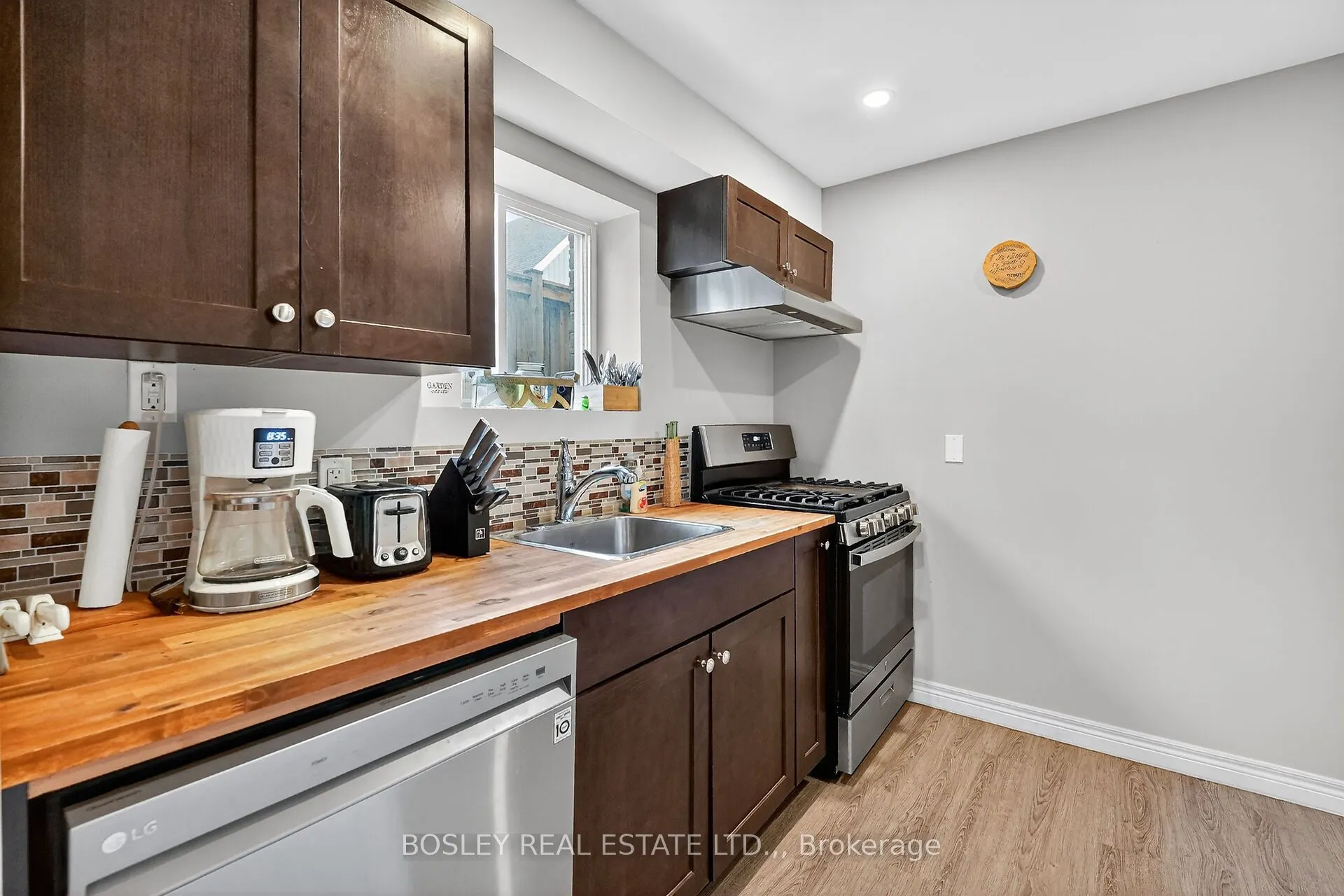 3563 Dominion Road