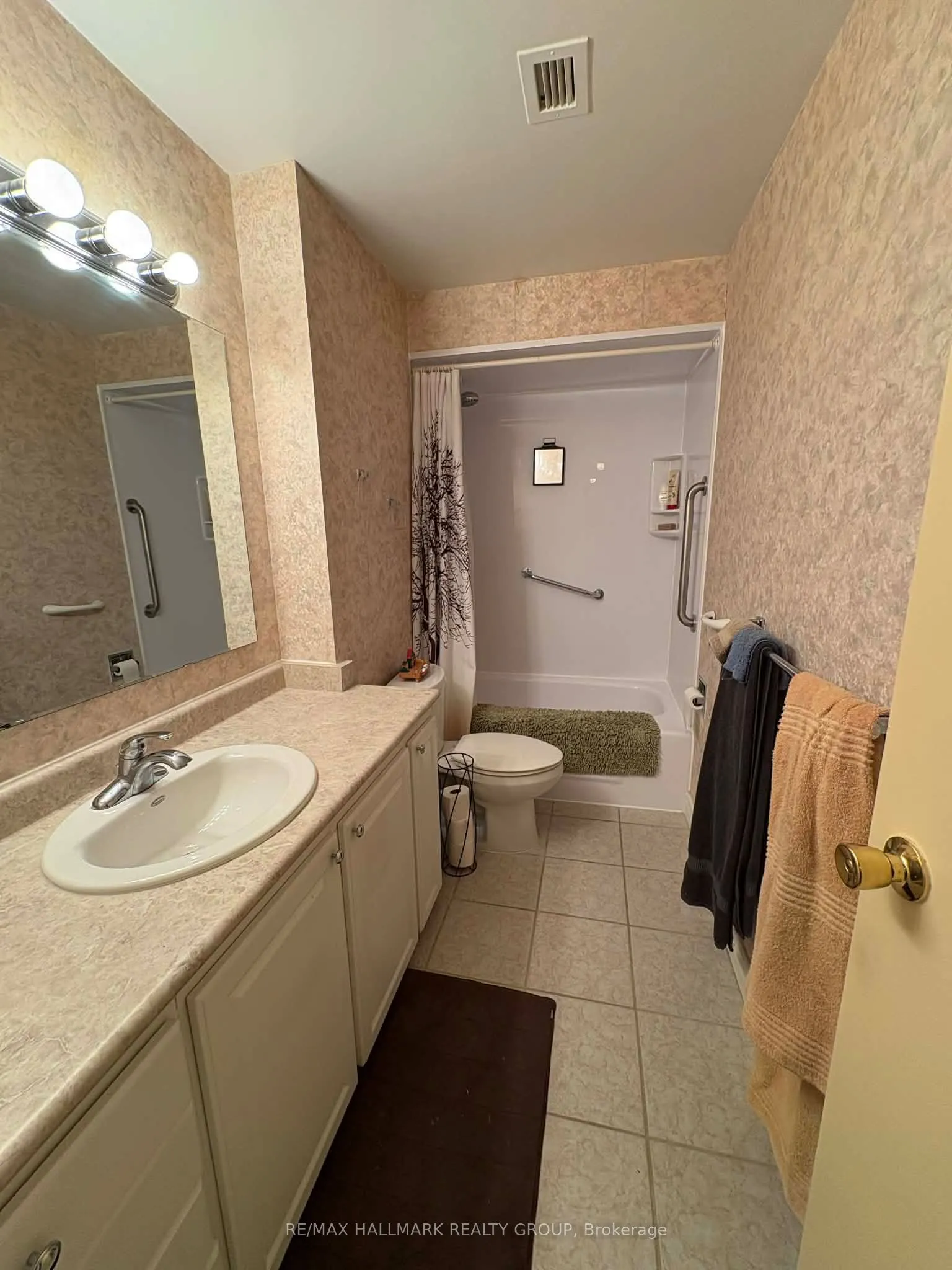 20 Chesterton Drive #1217