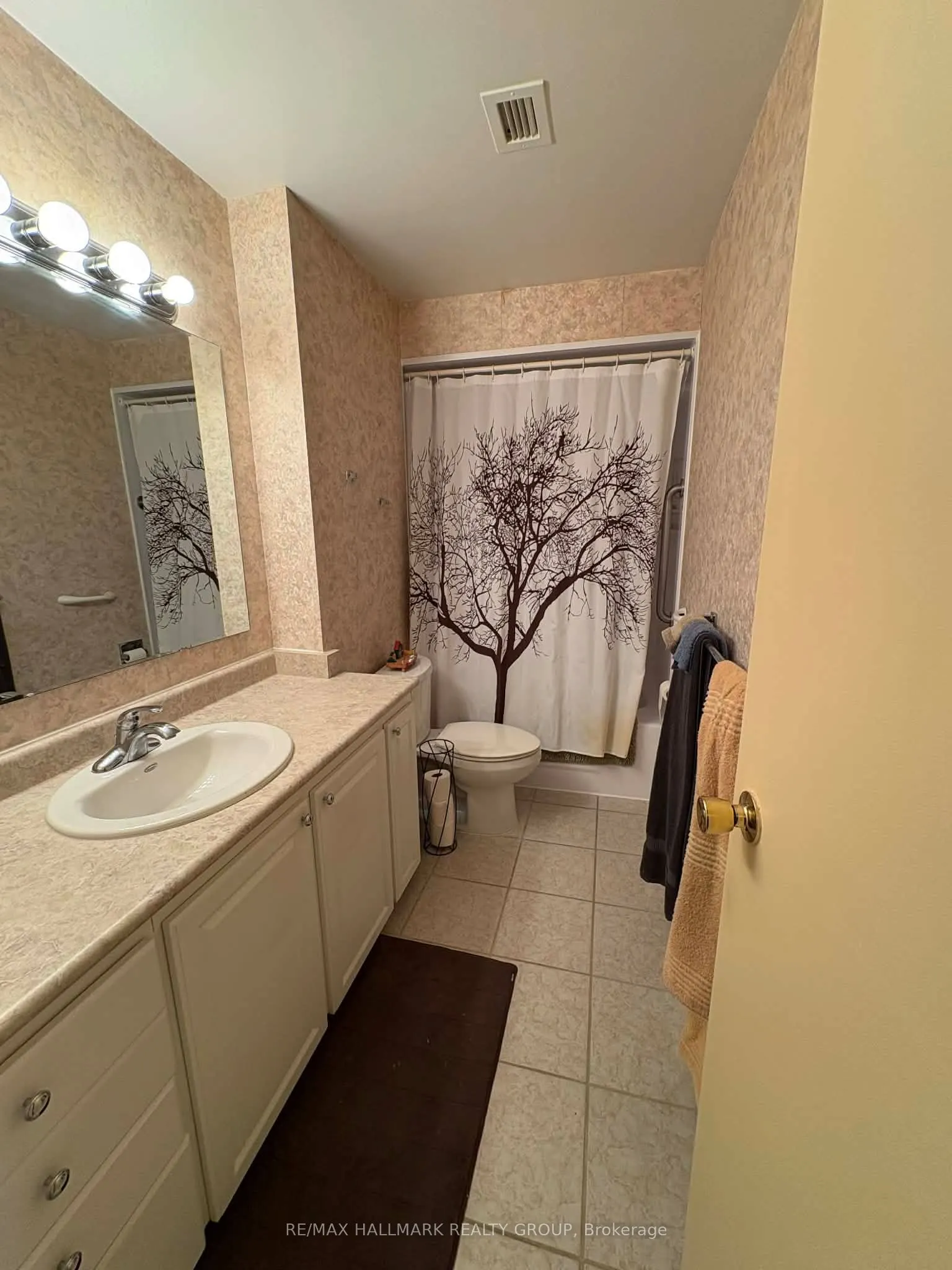 20 Chesterton Drive #1217