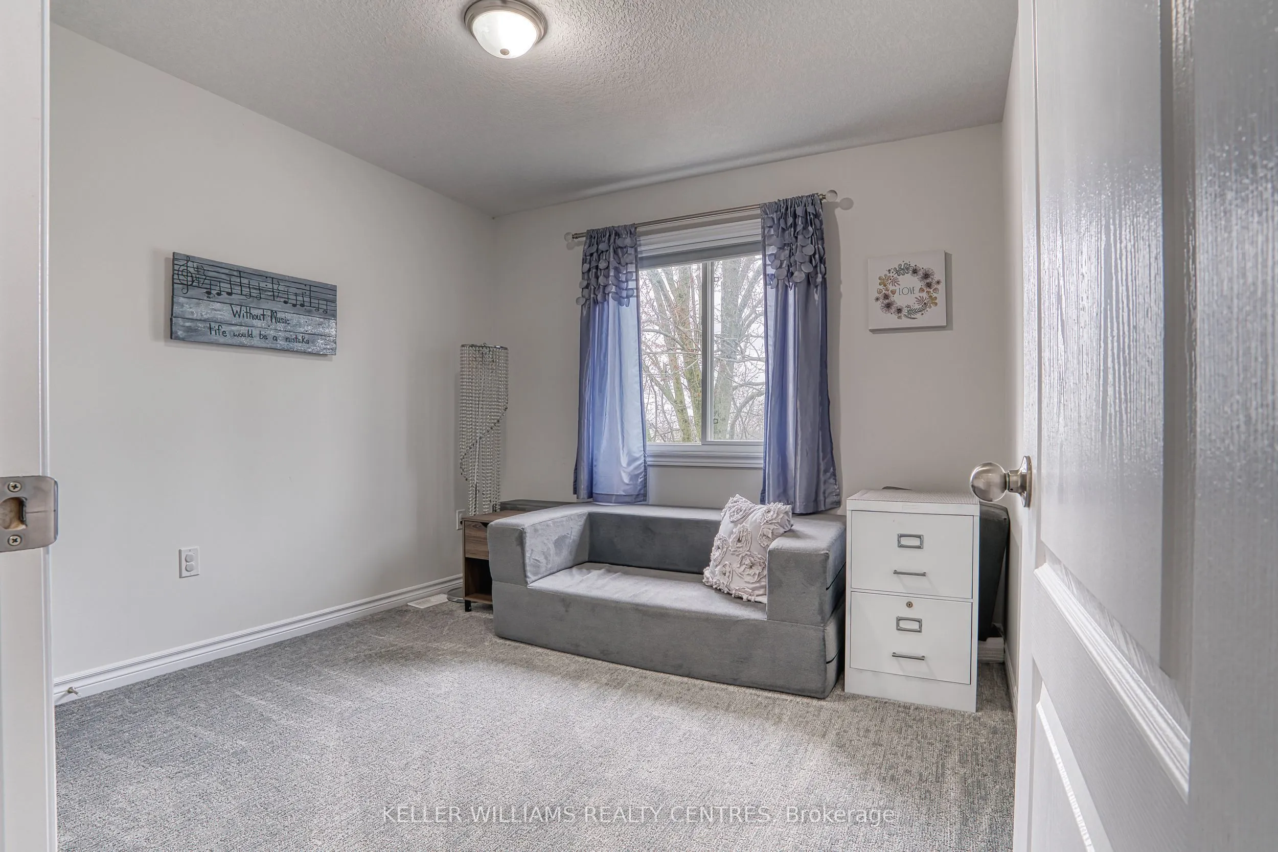 148 Jacob Street E