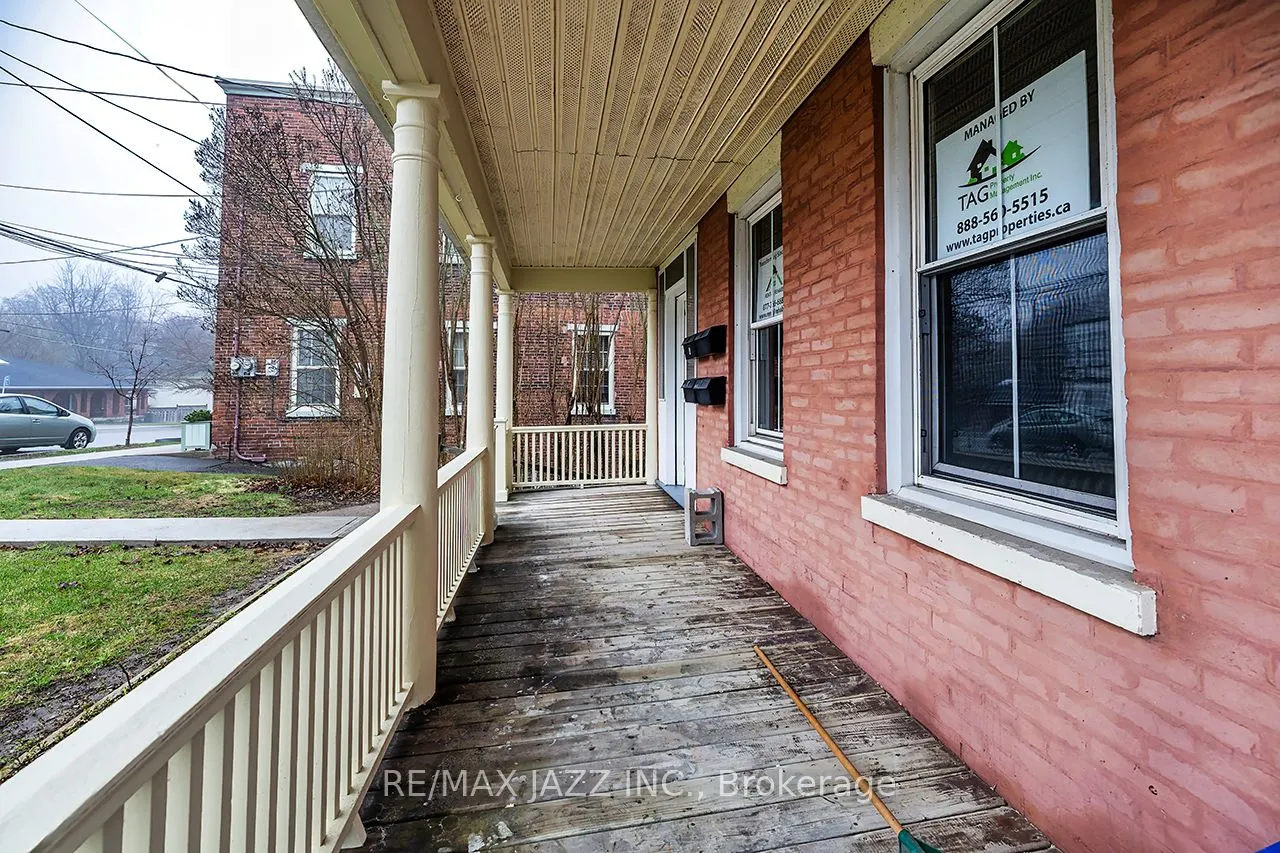 221 Walton Street