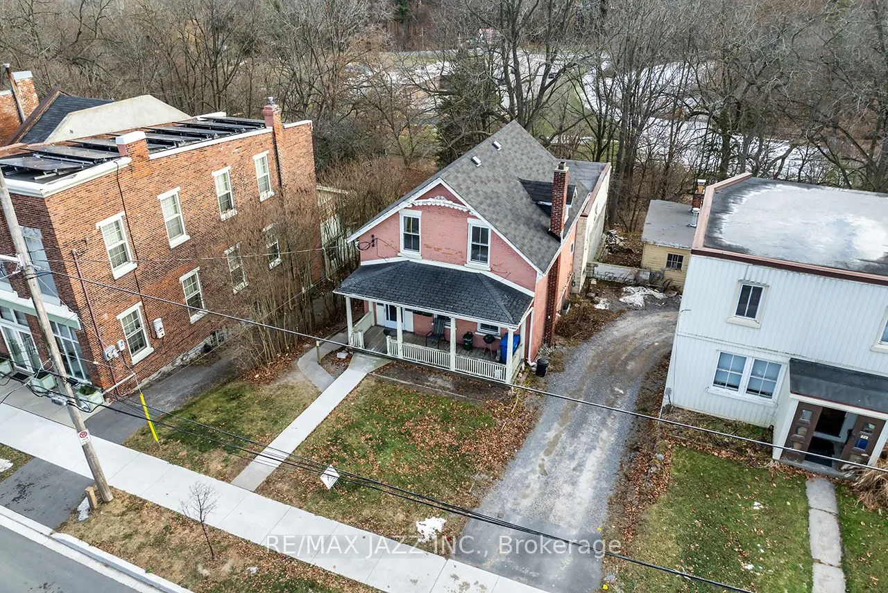 221 Walton Street