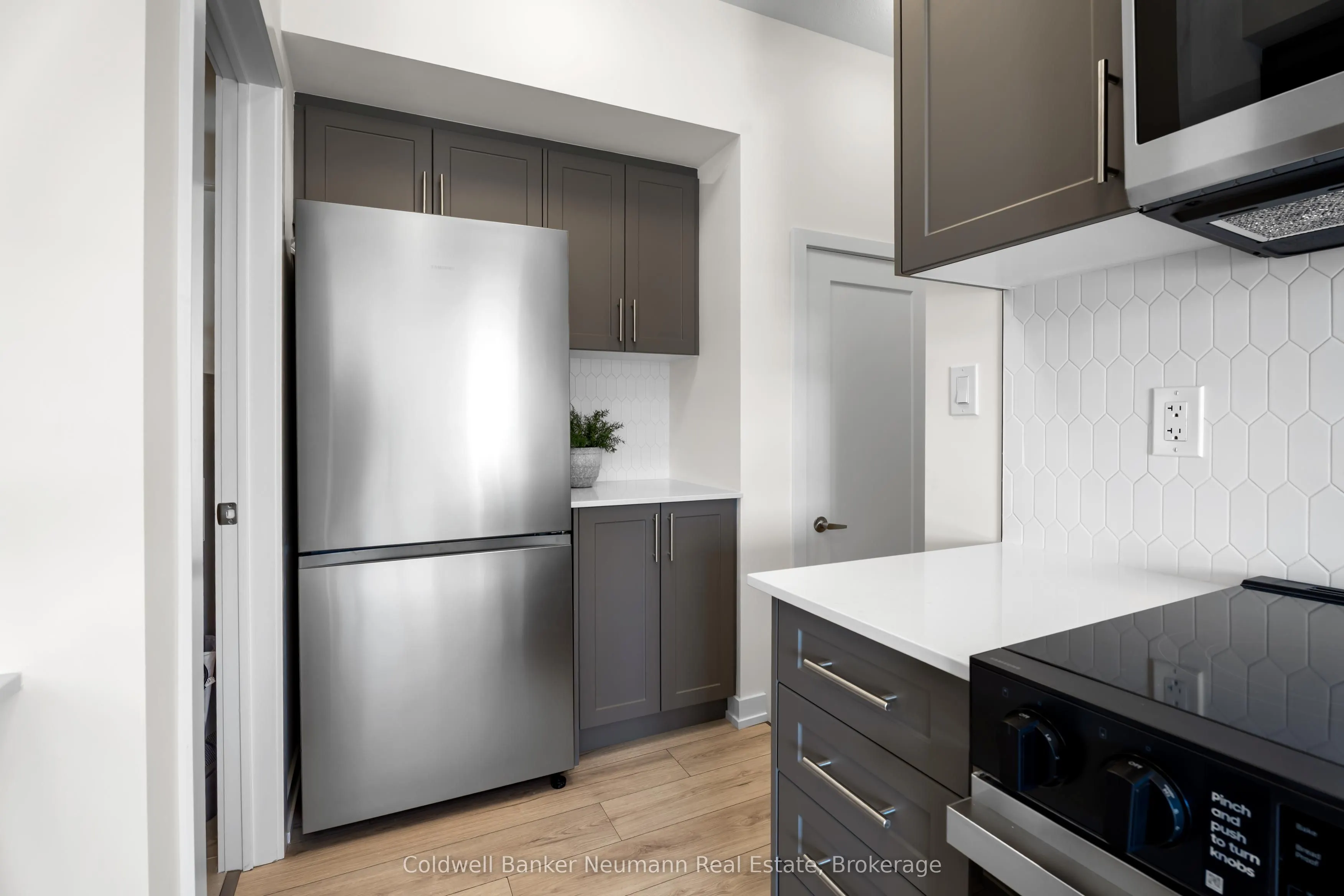 940 St David Street N #51