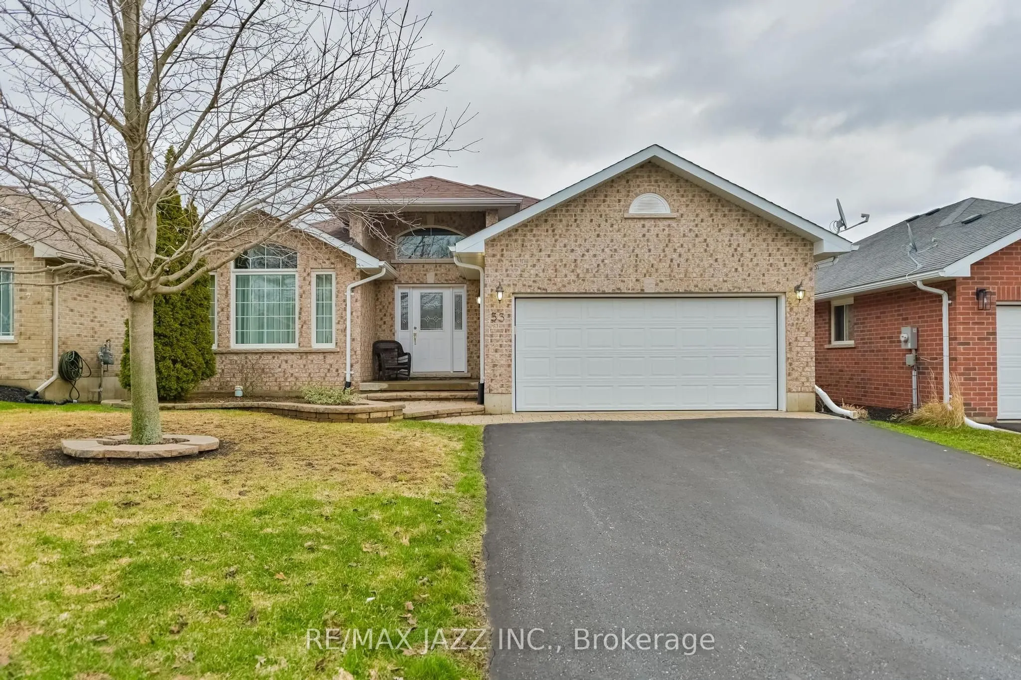 33 Ashwood Crescent