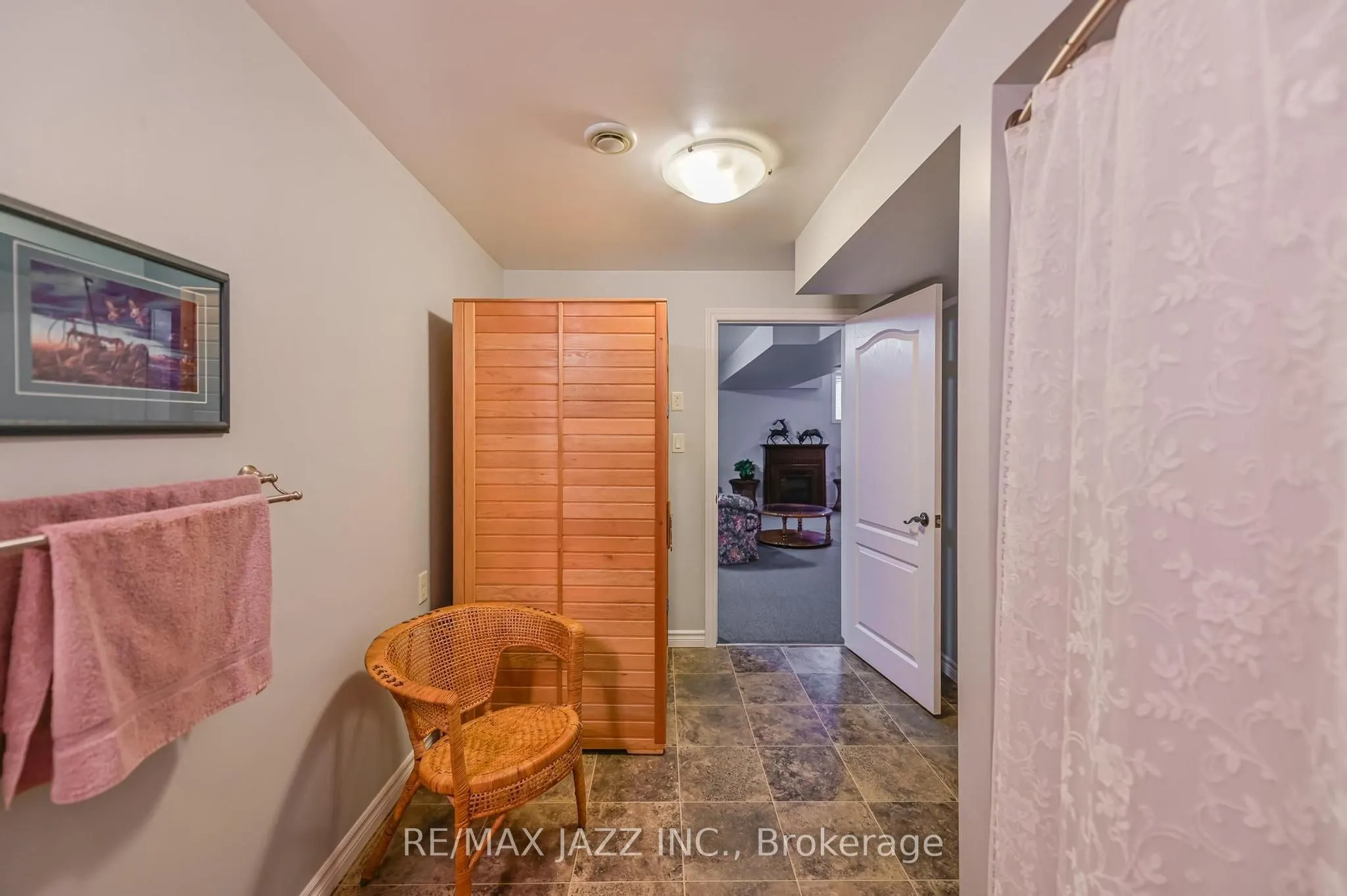 33 Ashwood Crescent