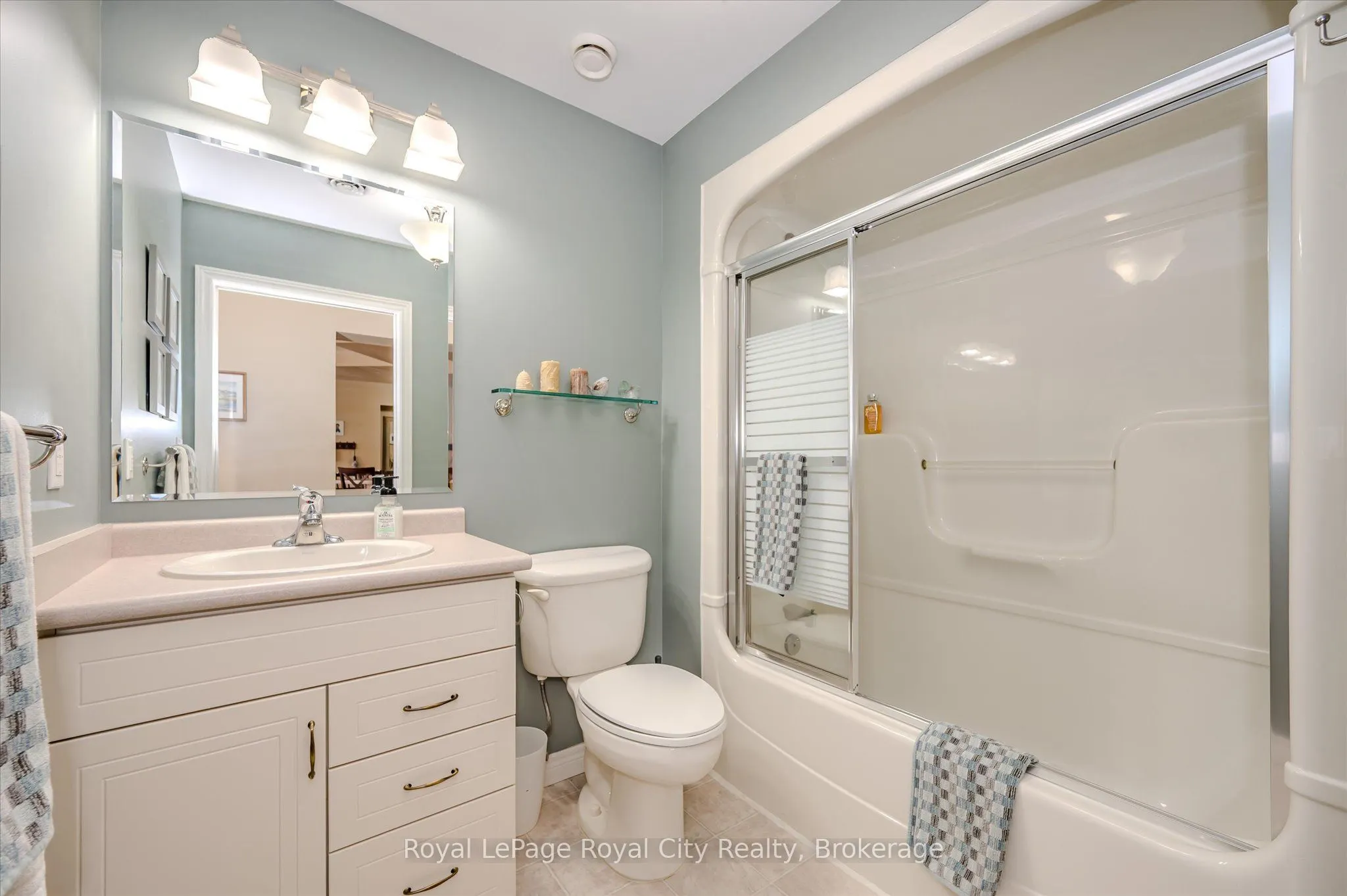 65 Bayberry Drive #401