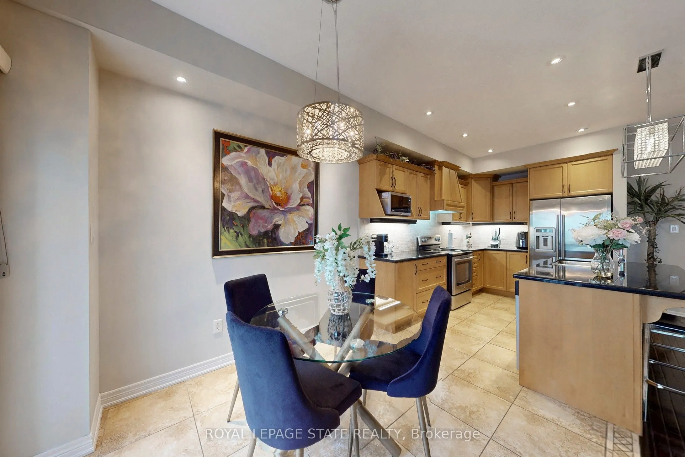 34 Forest Valley Crescent #15
