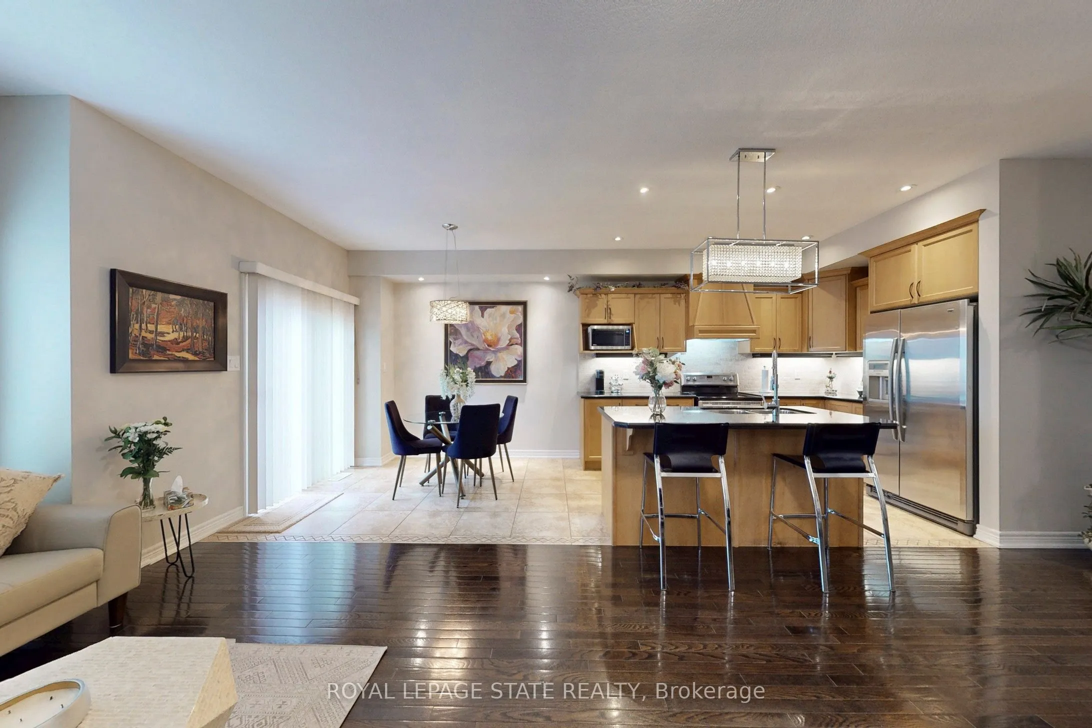 34 Forest Valley Crescent #15