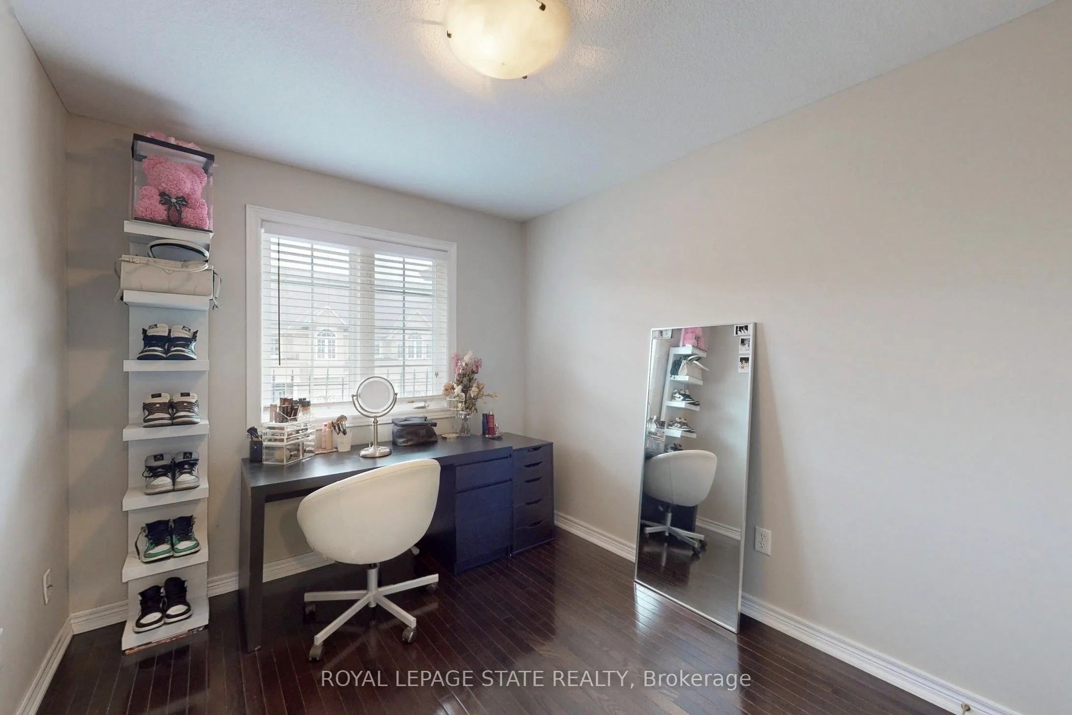34 Forest Valley Crescent #15