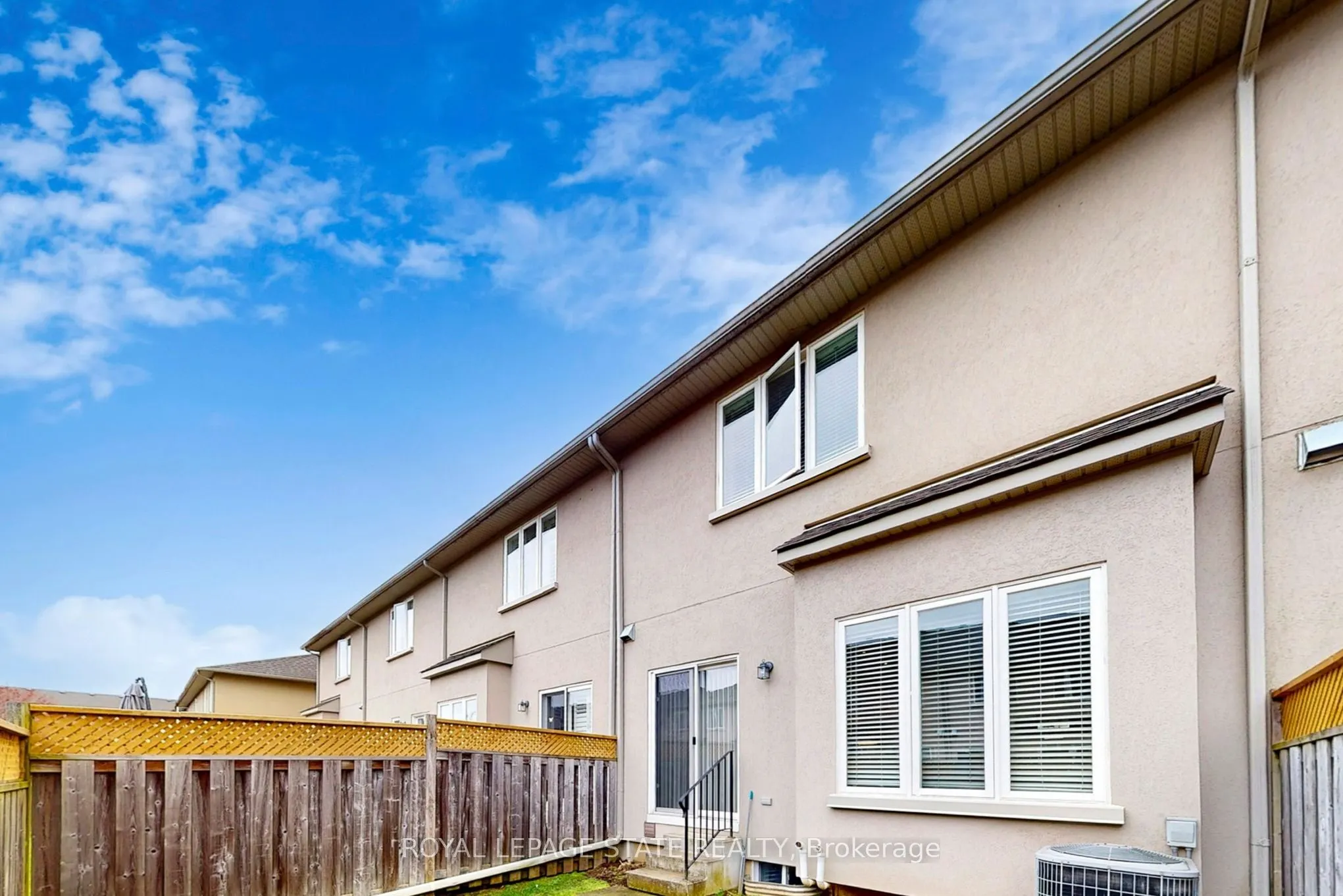 34 Forest Valley Crescent #15