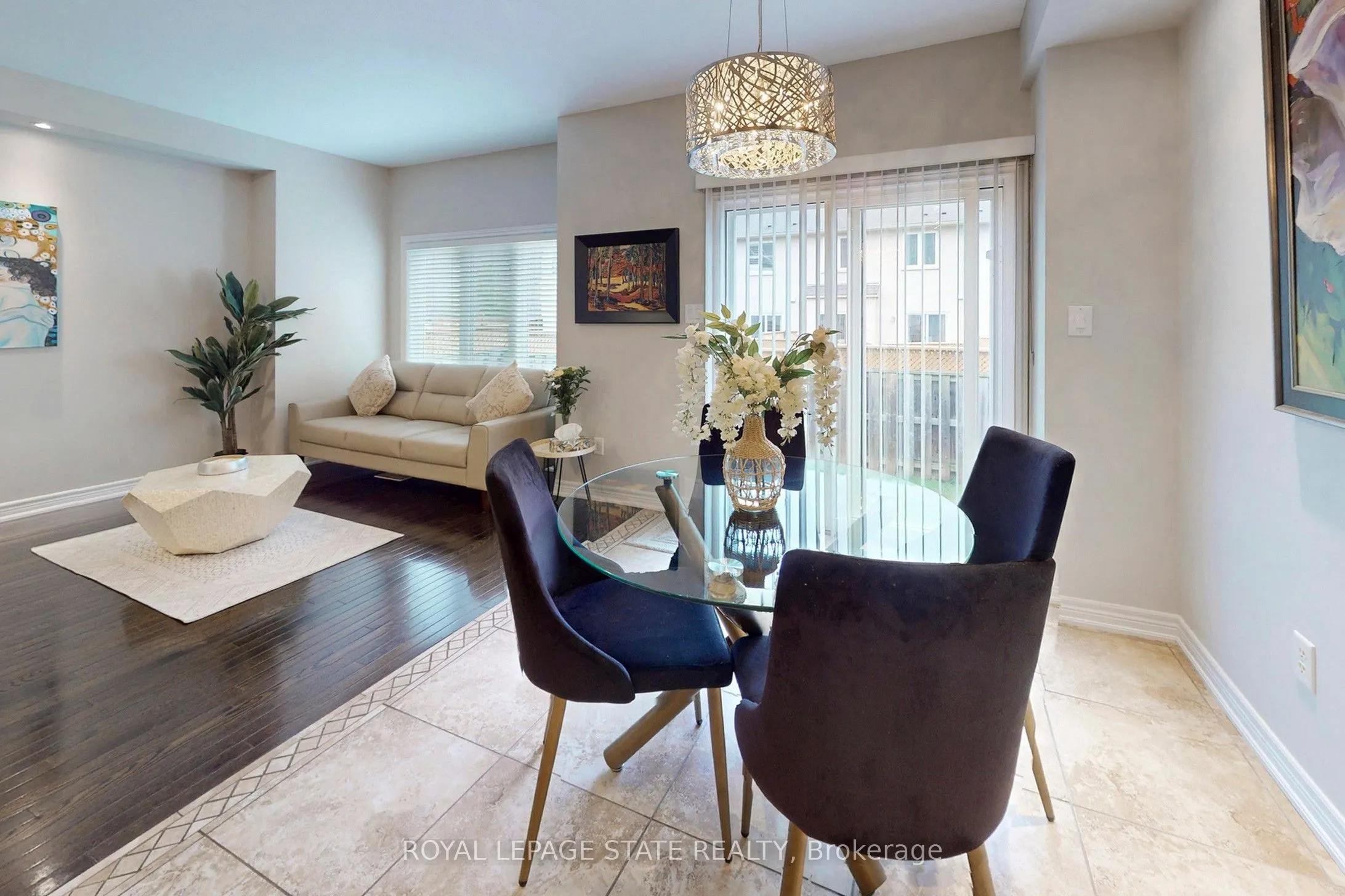 34 Forest Valley Crescent #15