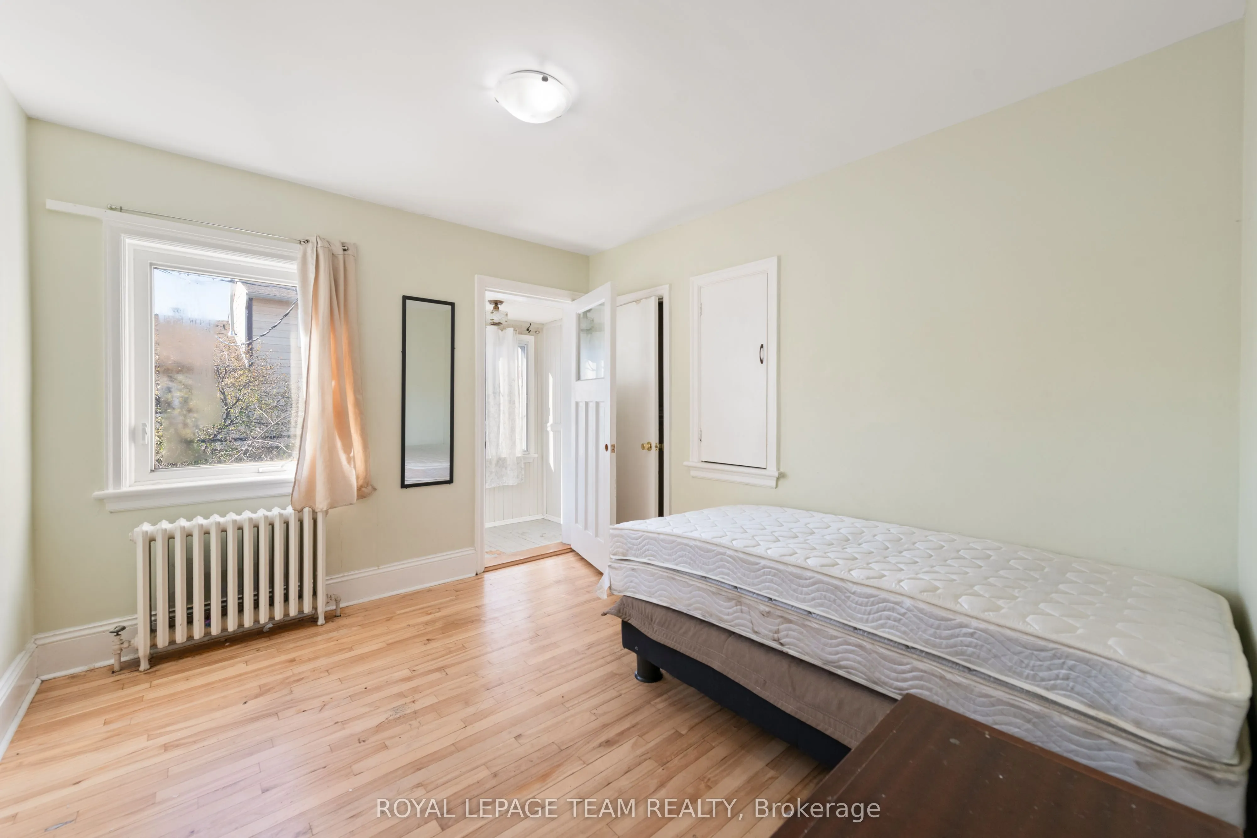 213 Desrosiers Street