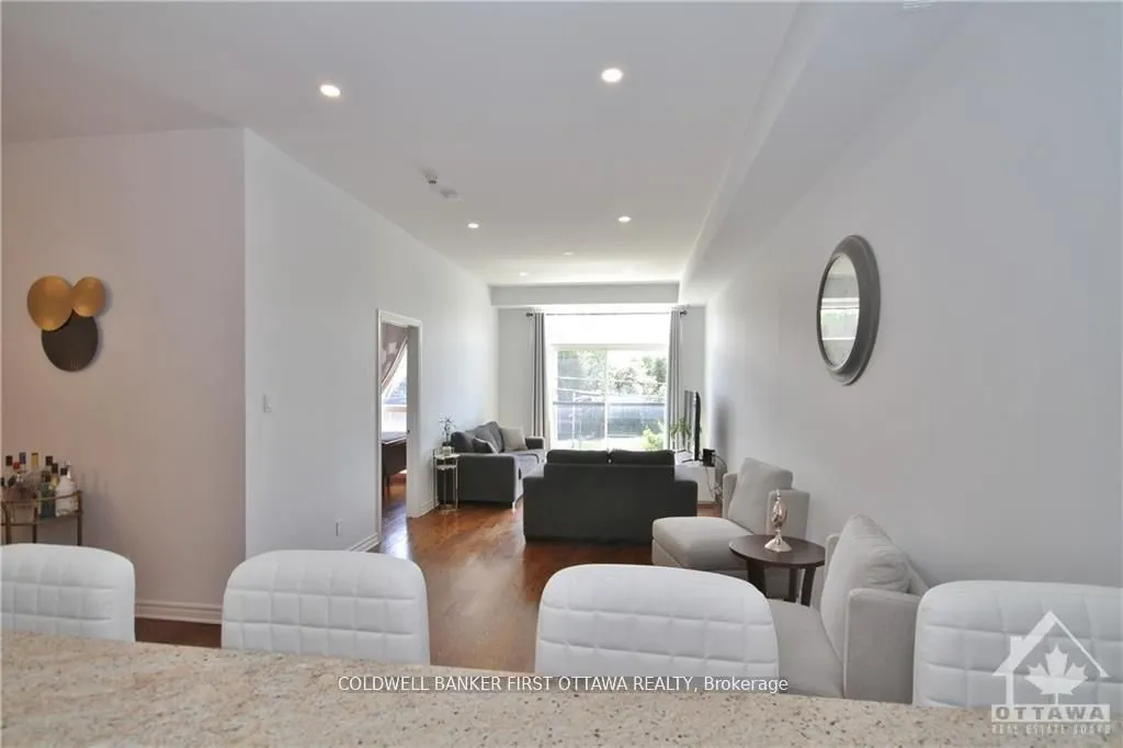 500 CLARIDGE Drive #205