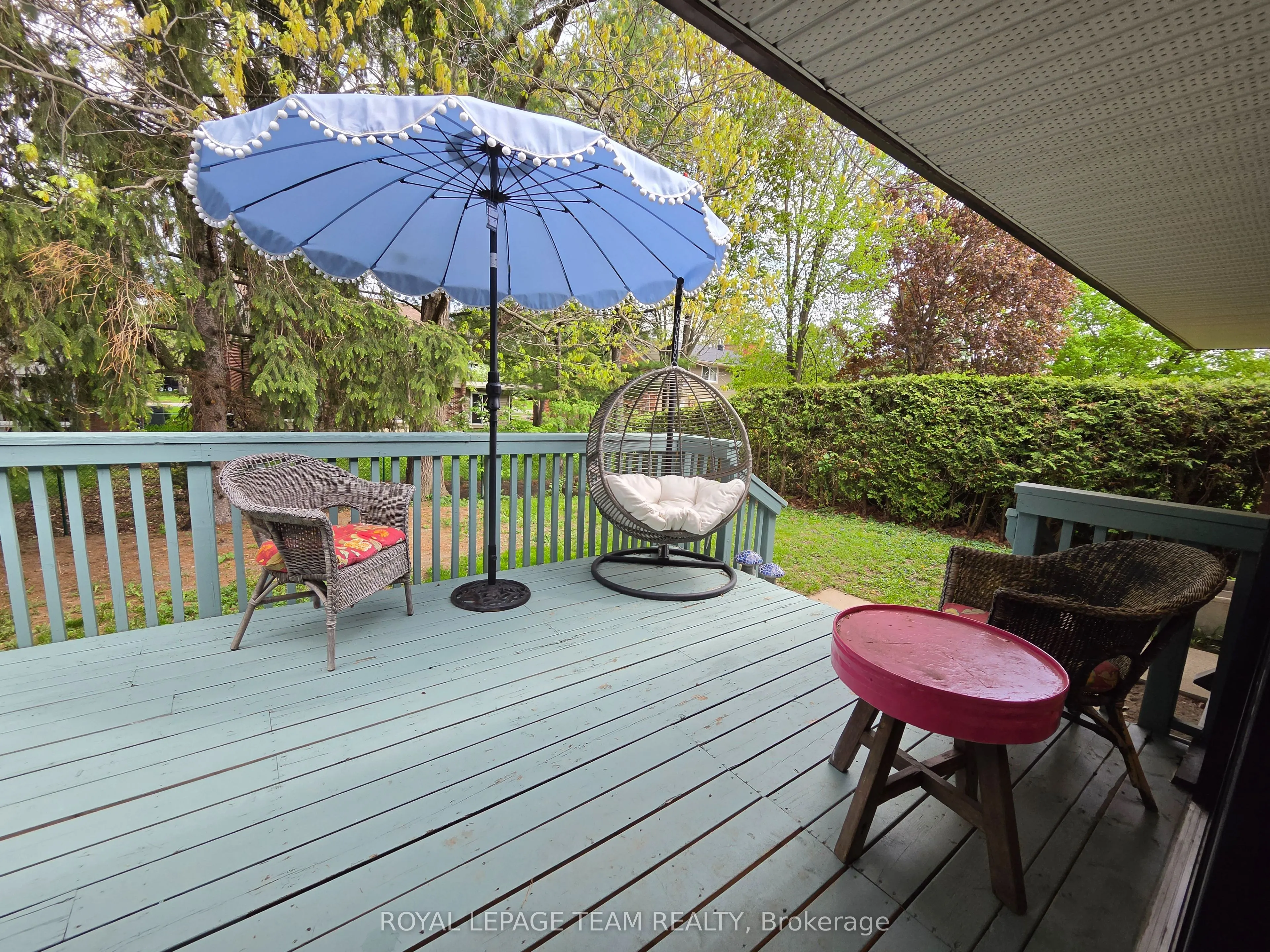 33 Rutherford Crescent