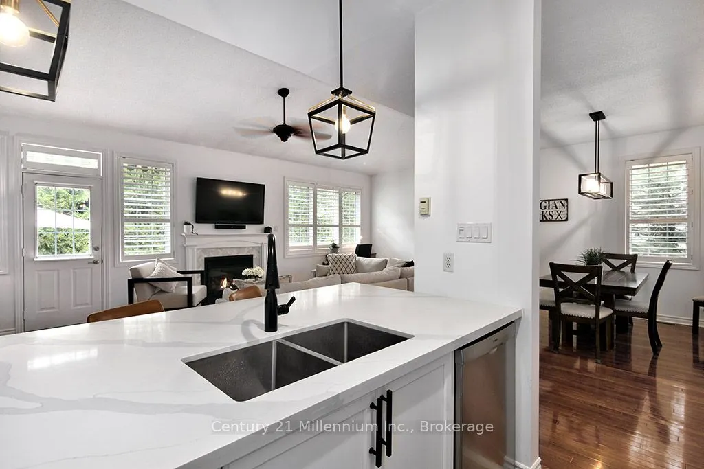 110 Napier Street W #28