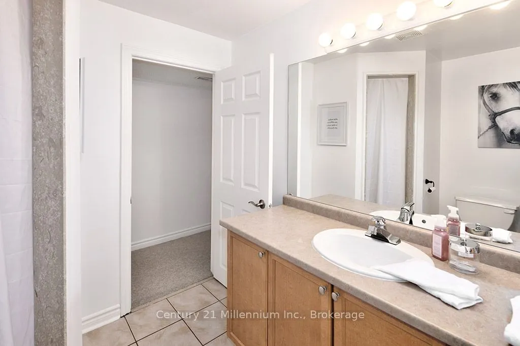 110 Napier Street W #28