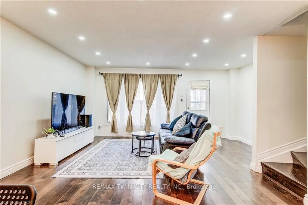 15 GREEN VALLEY Drive #27