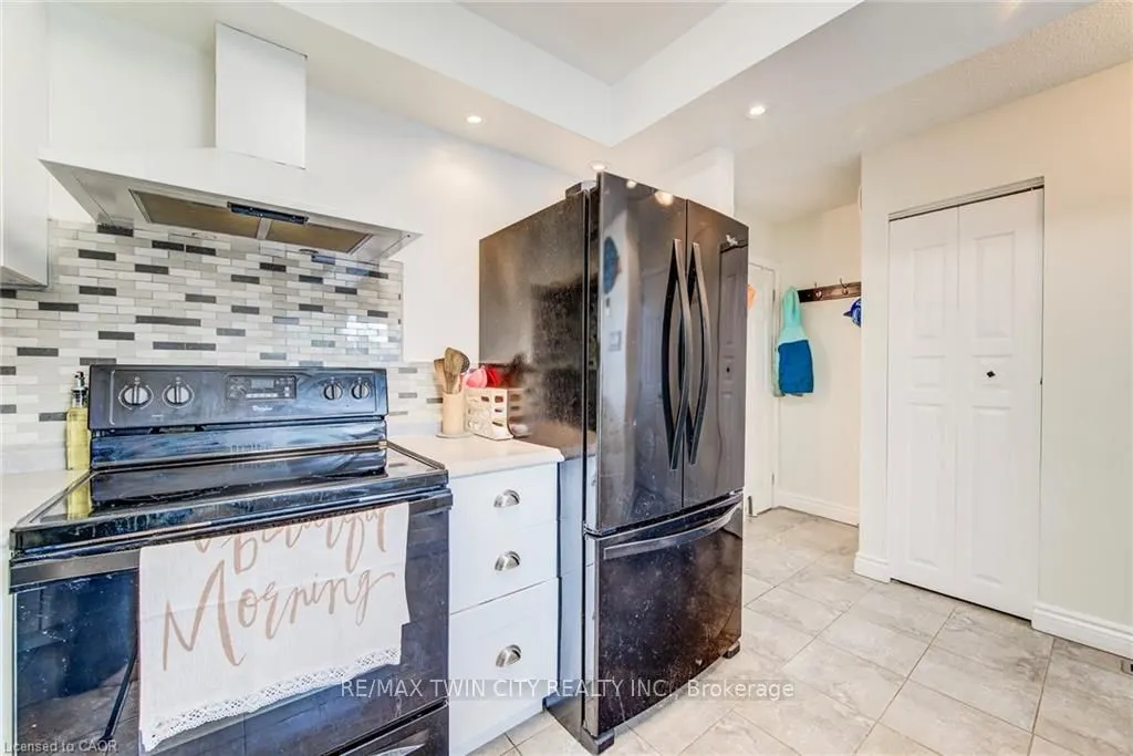 15 GREEN VALLEY Drive #27