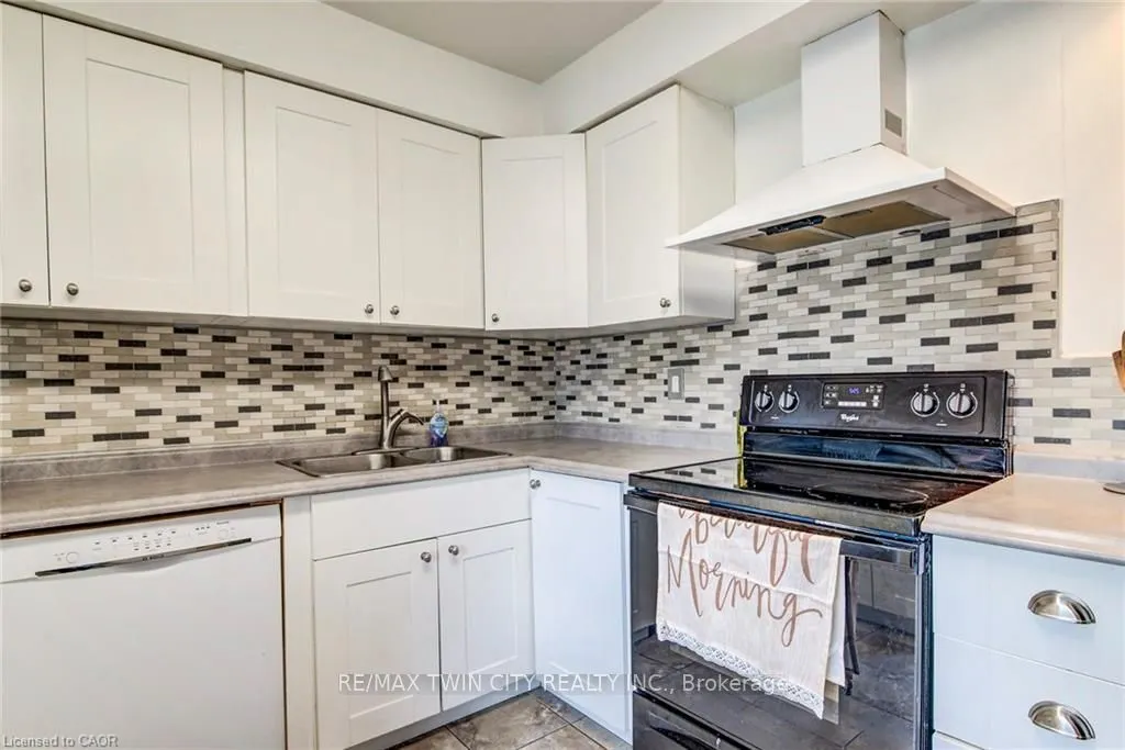 15 GREEN VALLEY Drive #27