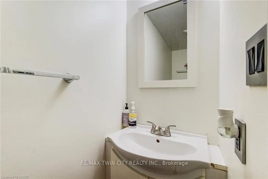 15 GREEN VALLEY Drive #27
