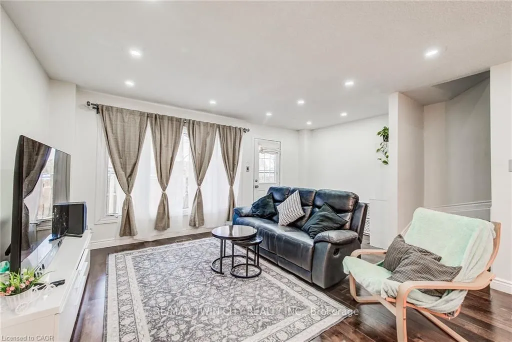15 GREEN VALLEY Drive #27