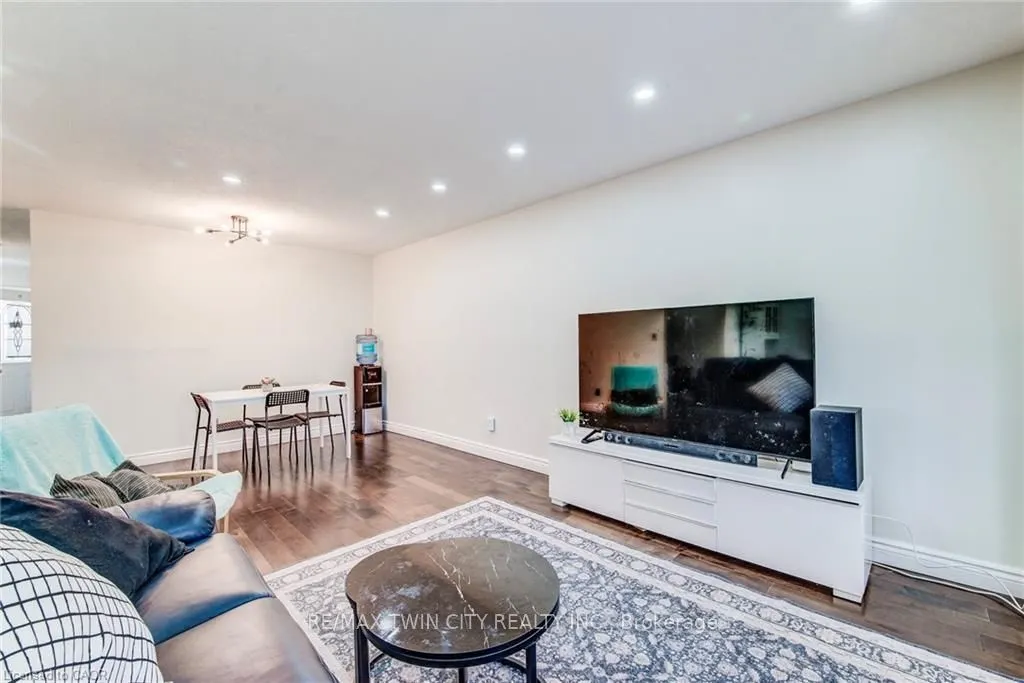 15 GREEN VALLEY Drive #27