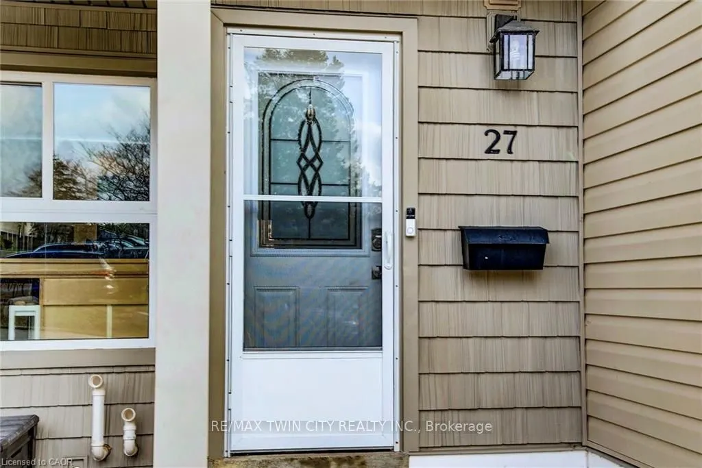15 GREEN VALLEY Drive #27