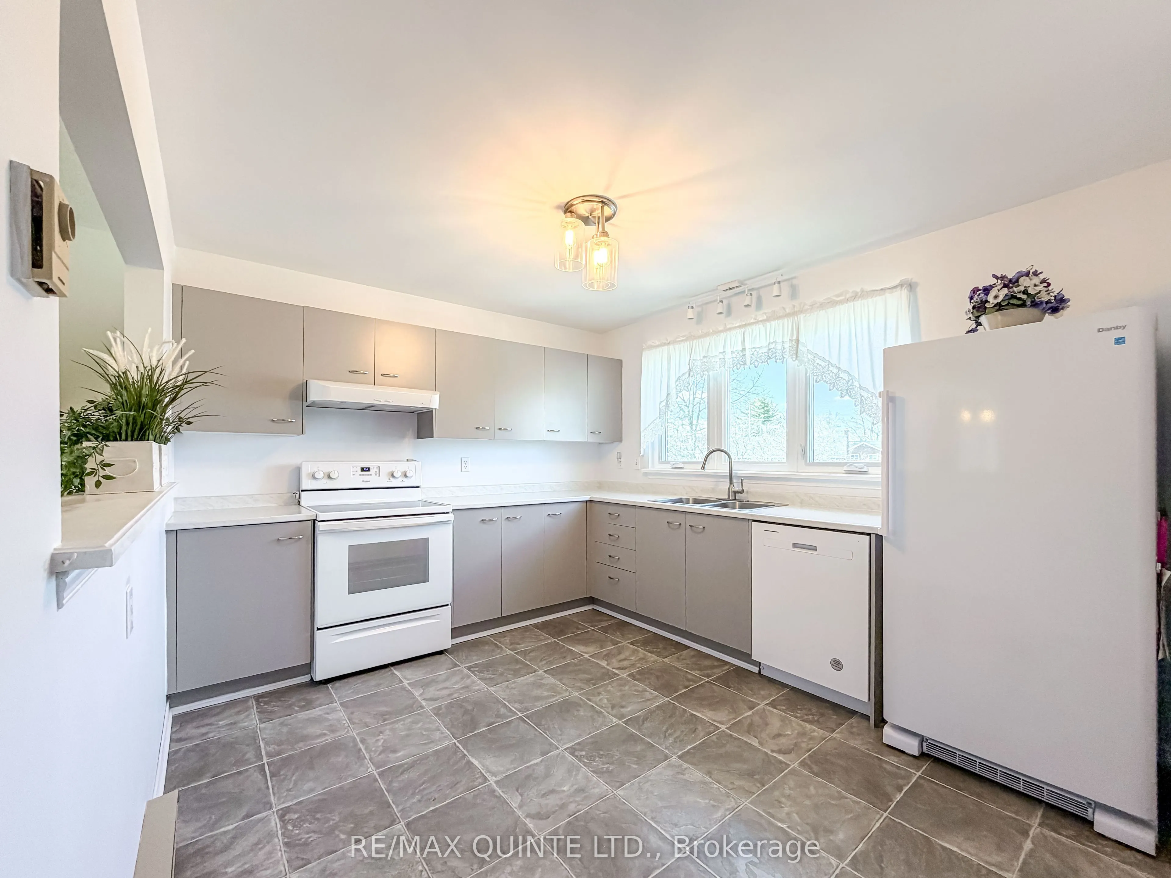 179 Herchimer Avenue #10