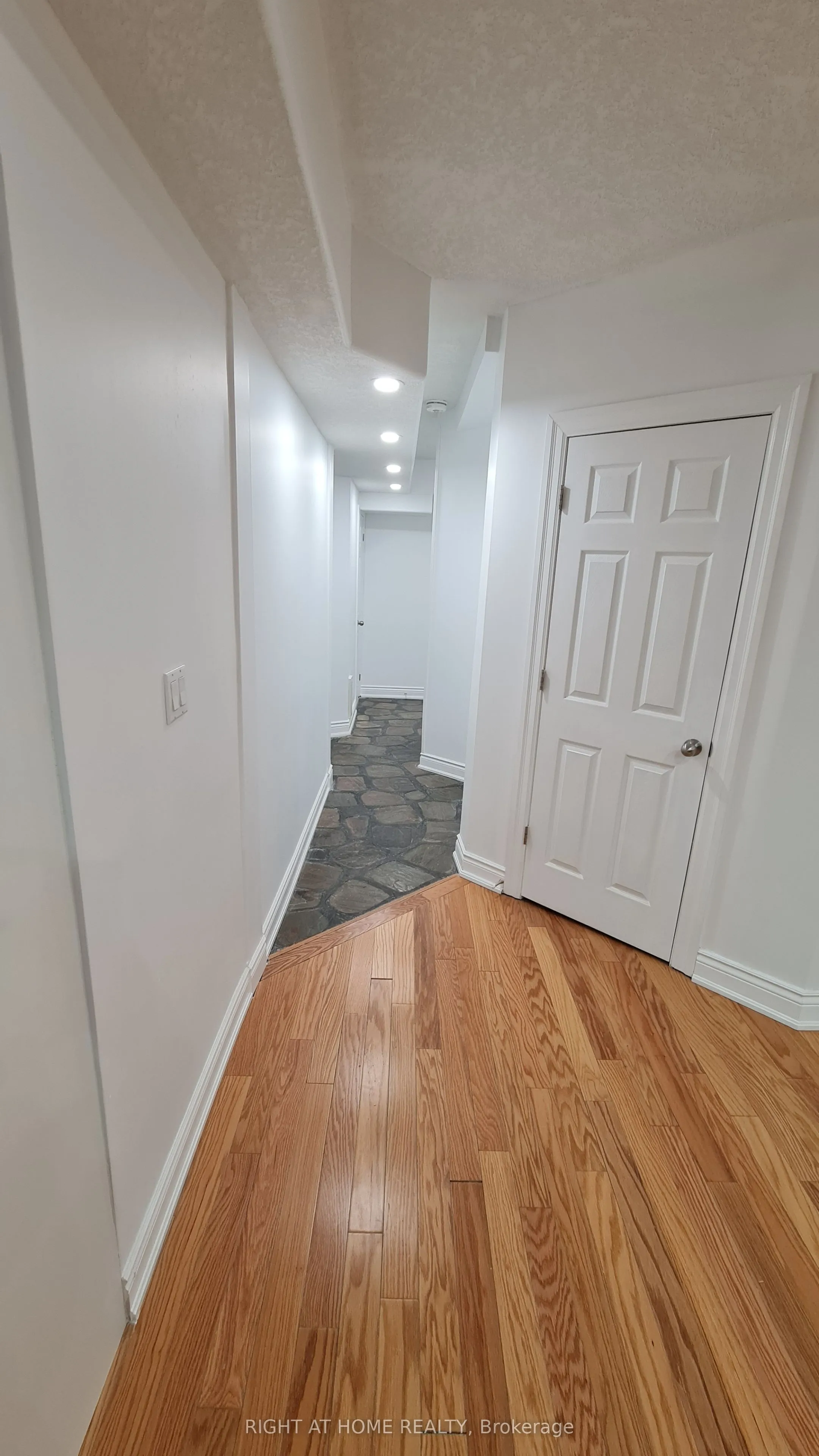 172 Lena Crescent #2