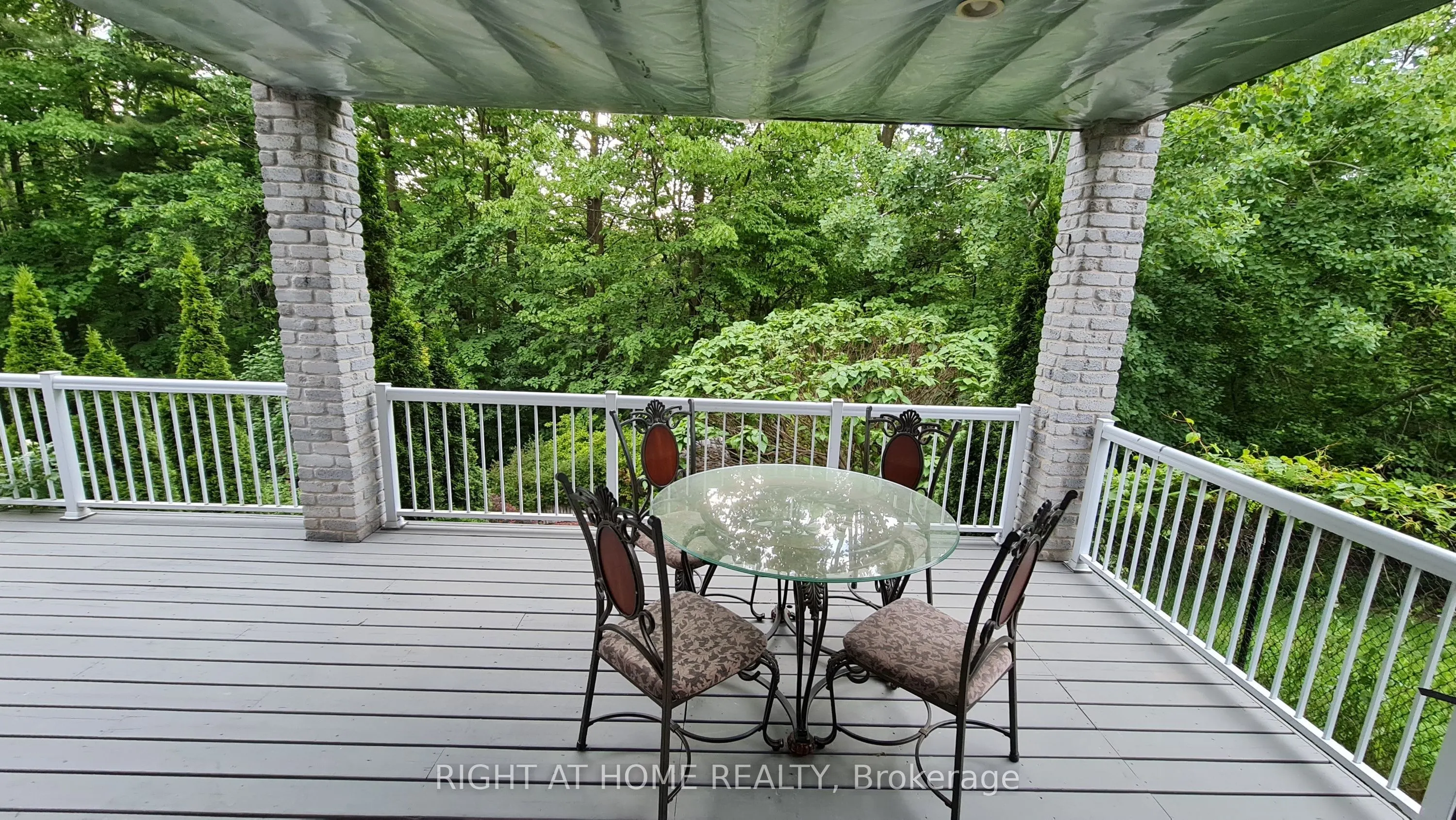 172 Lena Crescent #2