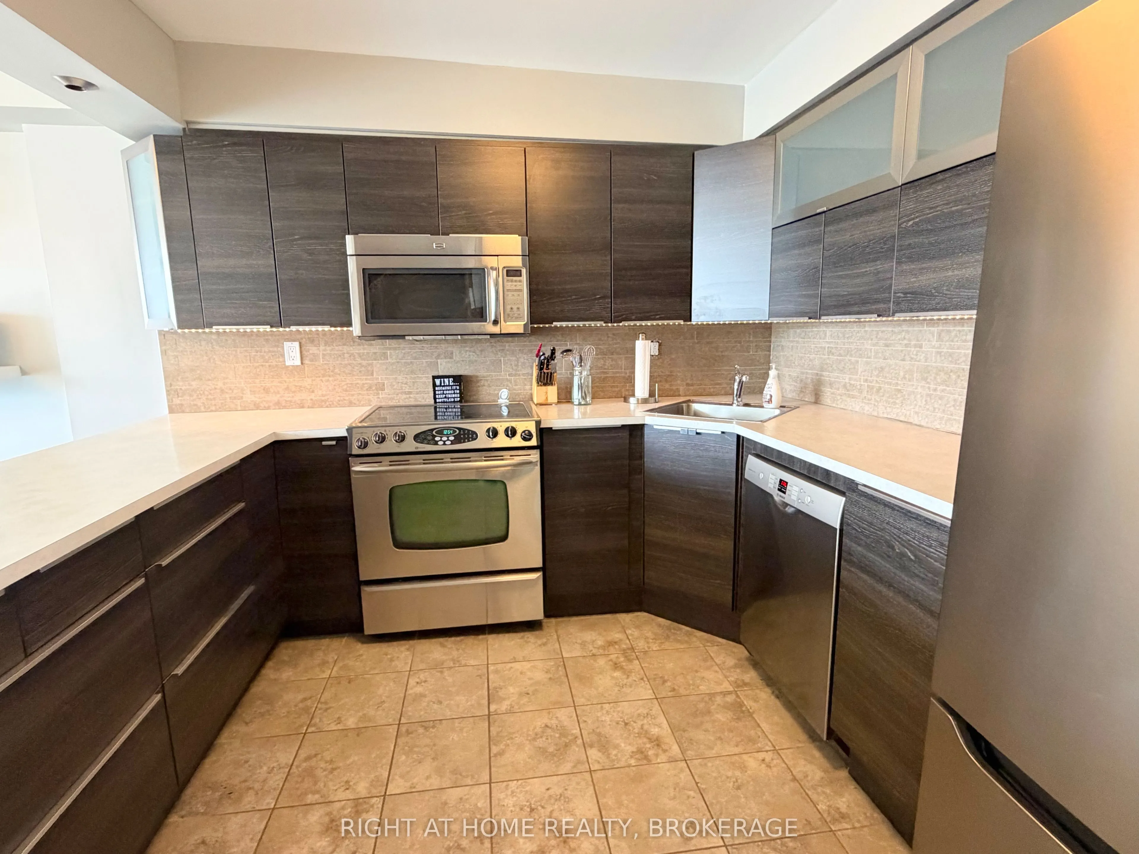162 Martindale Road #801