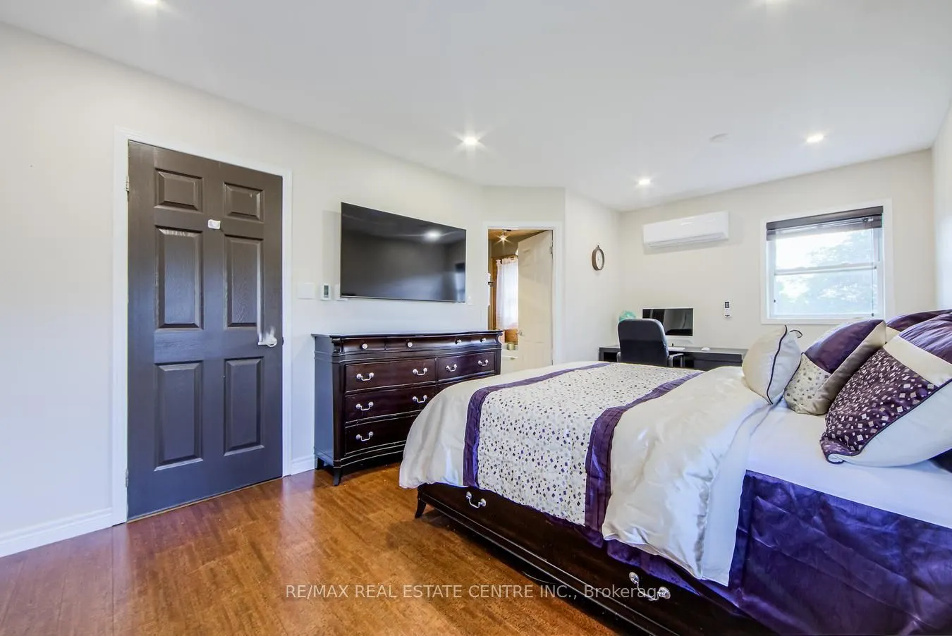 9438 Wellington Rd 42 Road