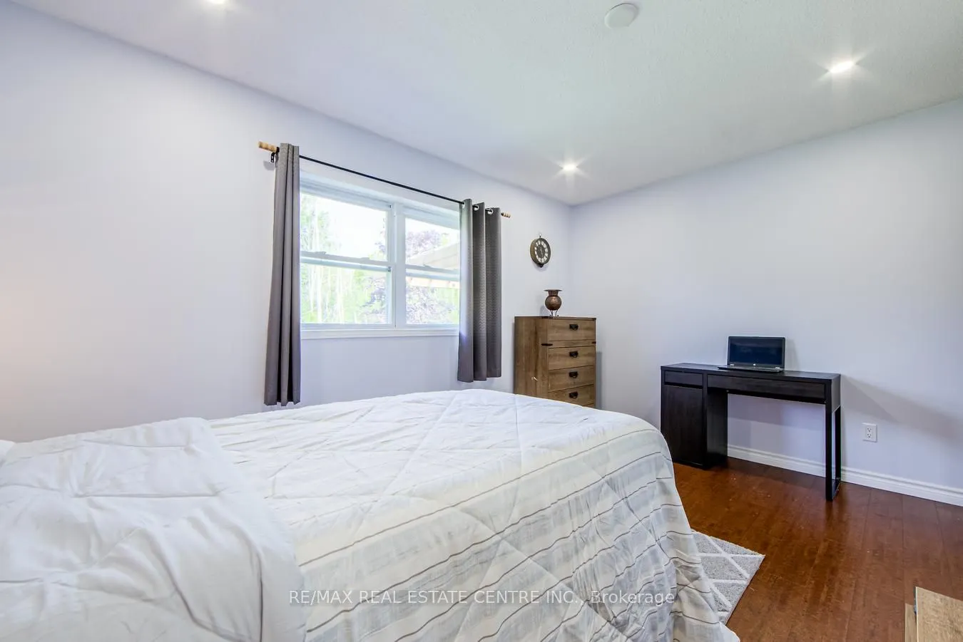 9438 Wellington Rd 42 Road