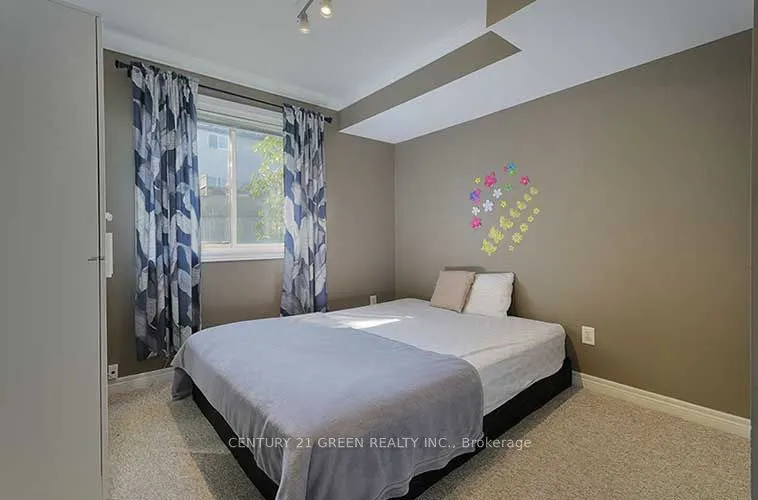 182 STARWOOD Drive