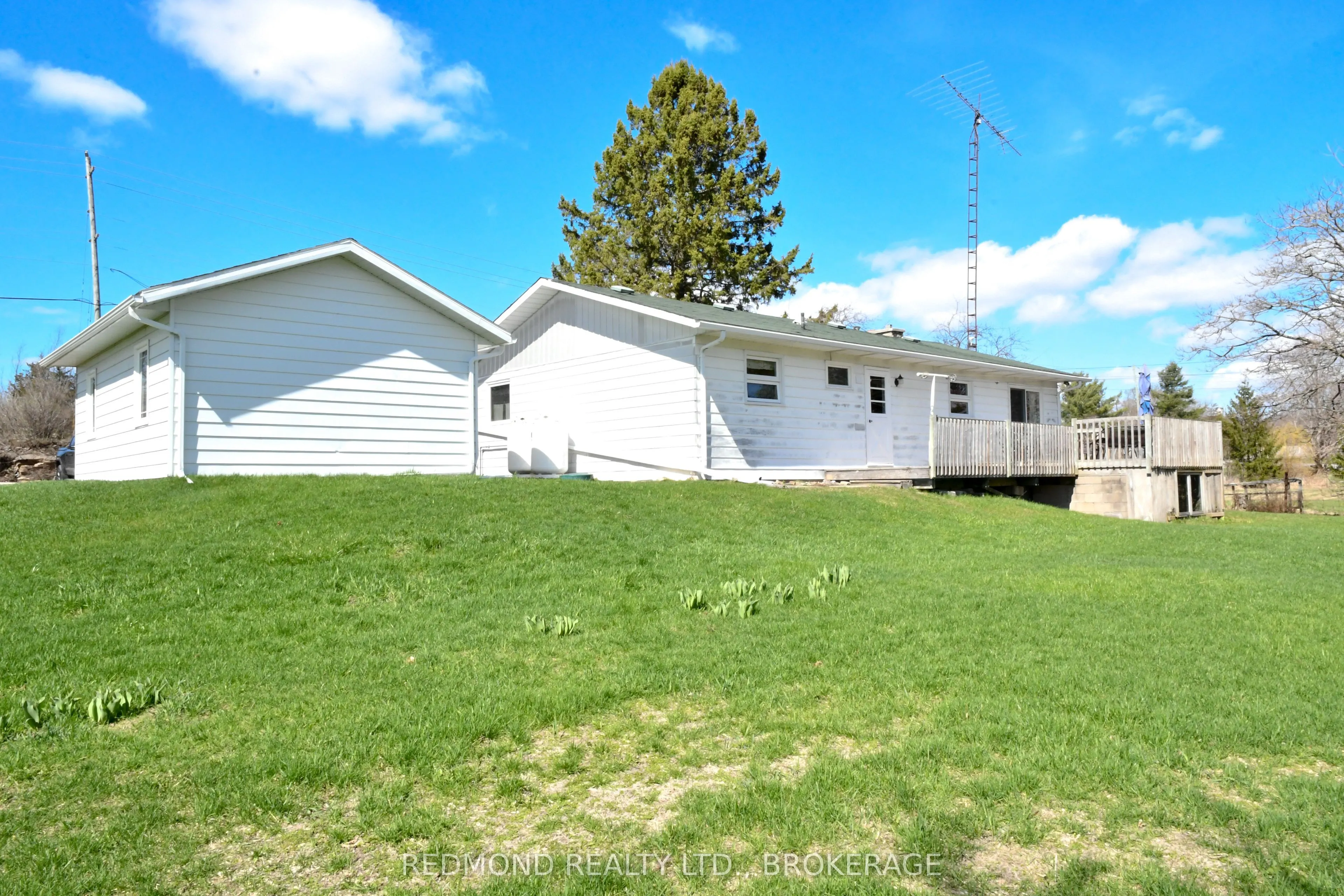 1319 County Rd 2 Road