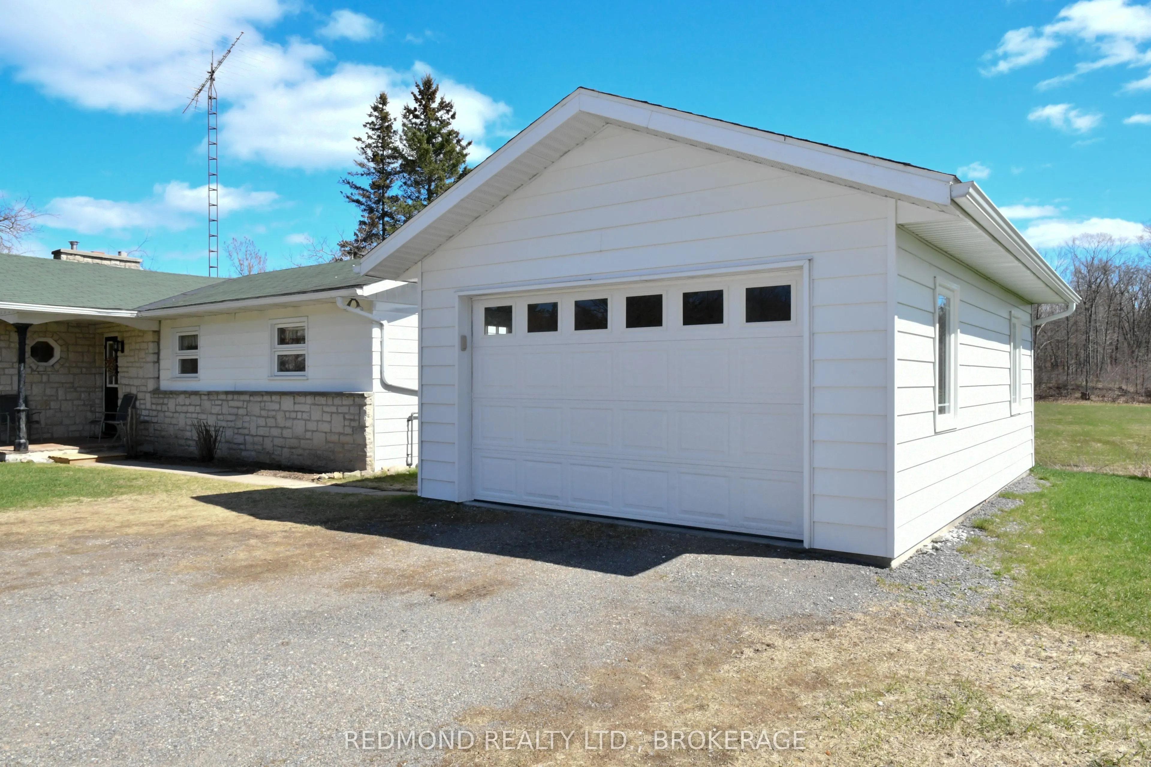1319 County Rd 2 Road